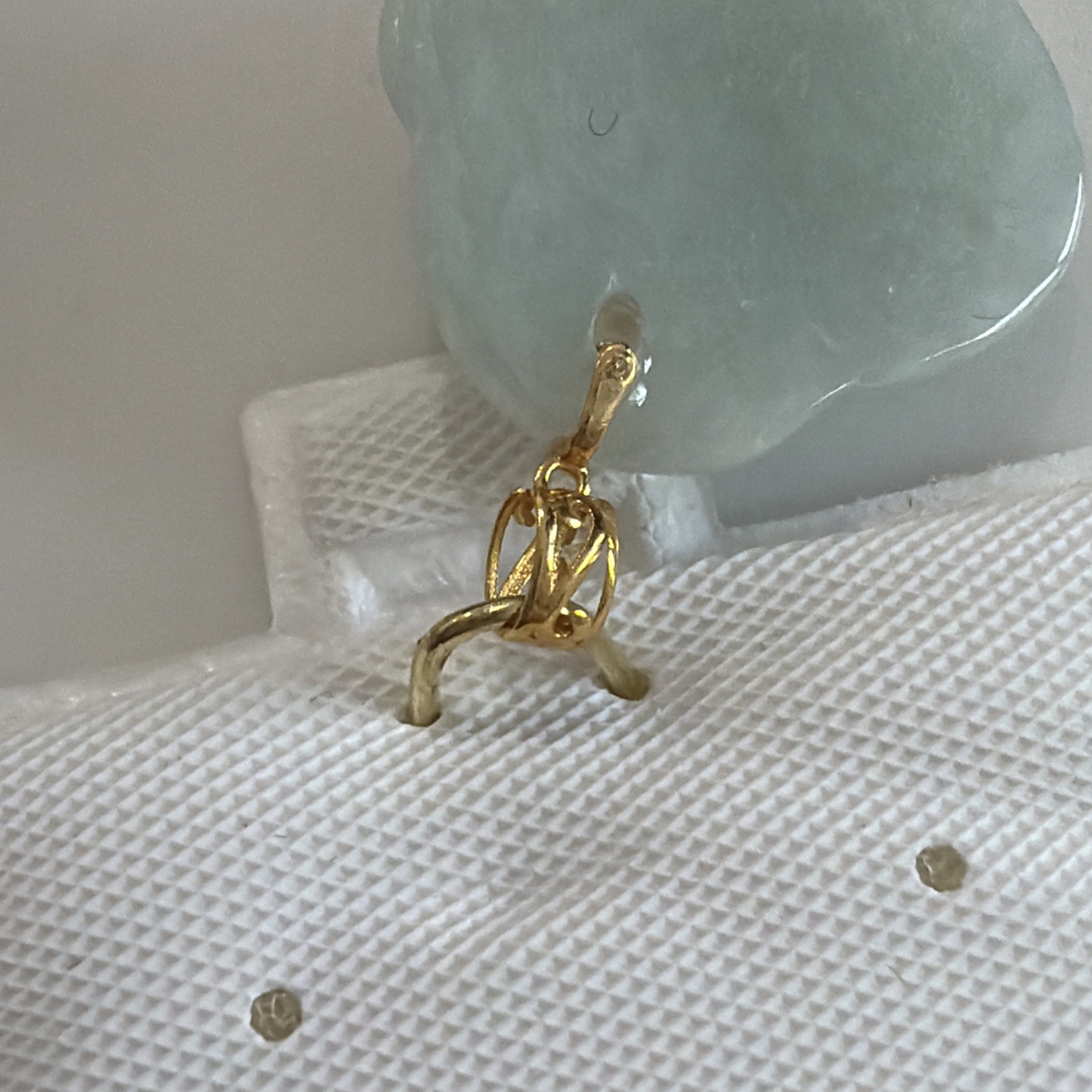 Light Green Laughing Buddha Jade Pendant (18k)
