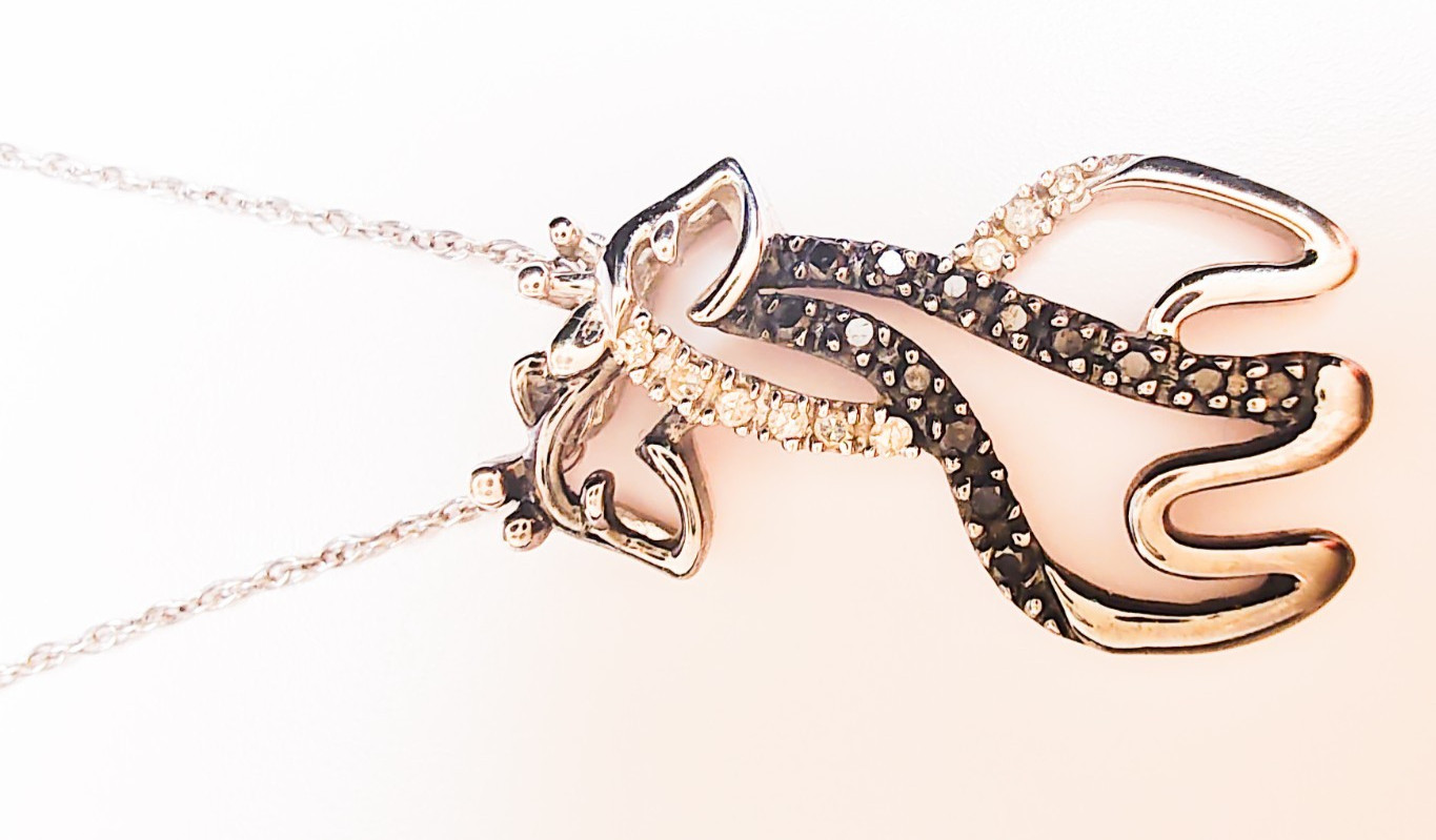 10K White Gold Black & White Diamond Giraffe Necklace Pendant 19″ AV Andin Zales