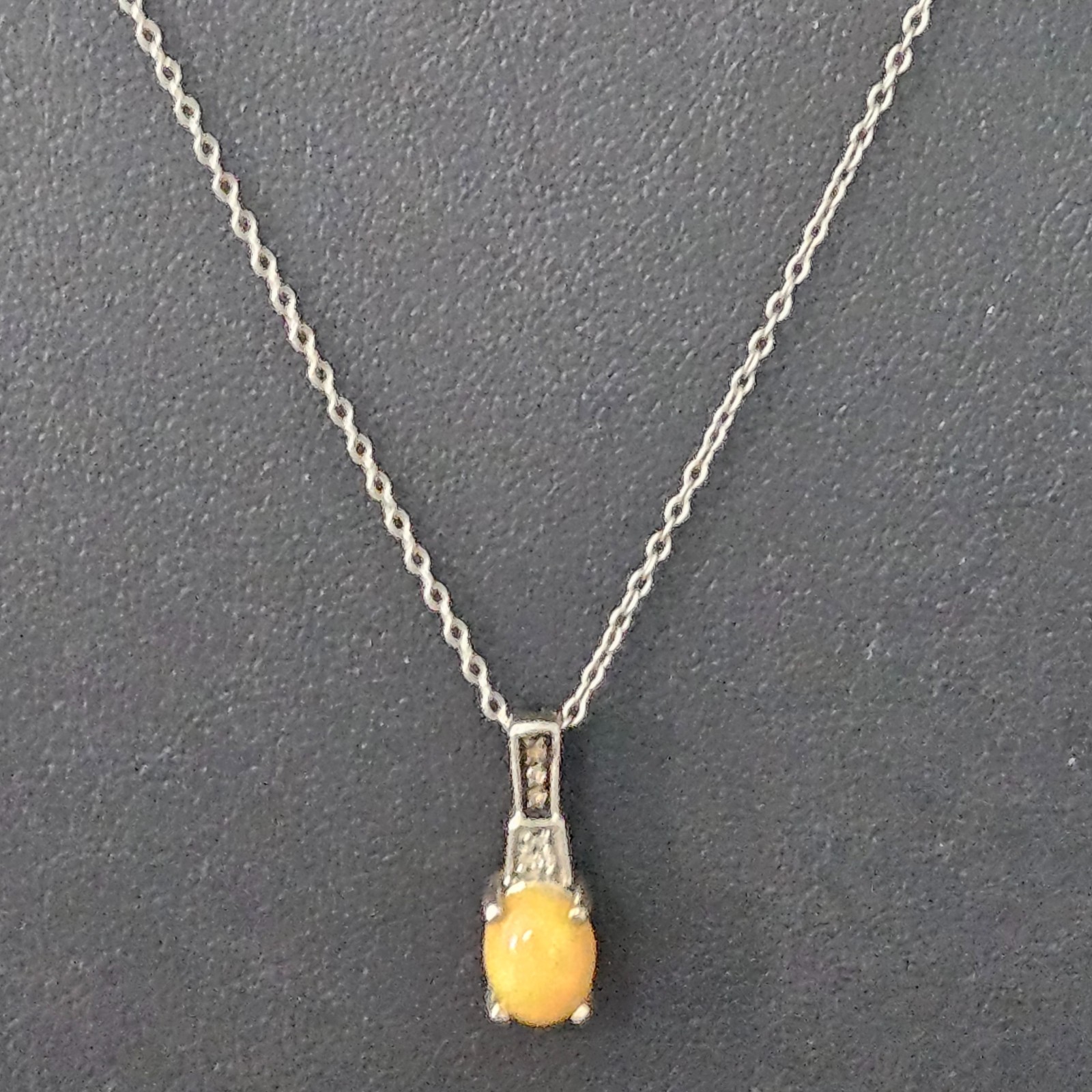 Vintage Sterling Silver Orange Opal & Diamond Necklace 18″