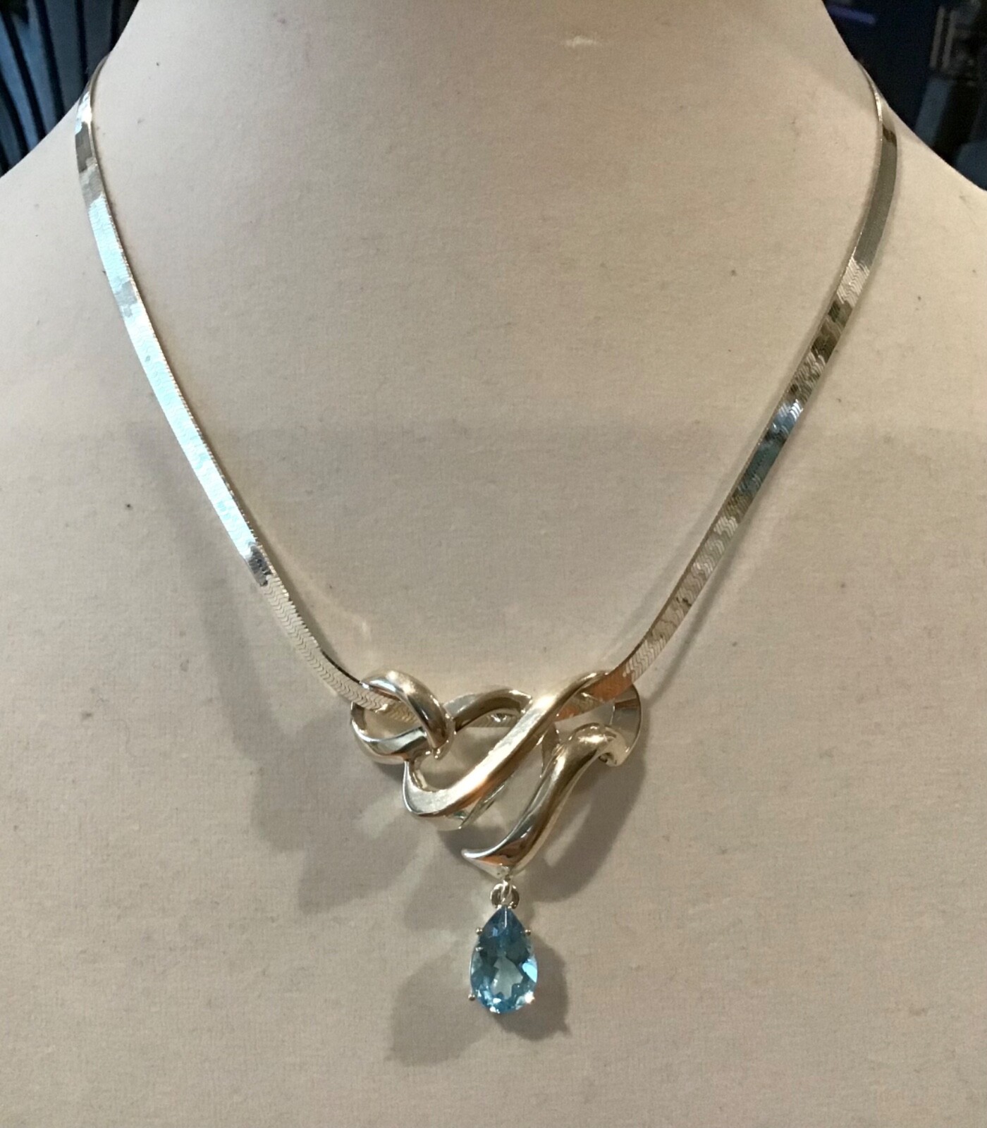 STUNNING UTC SIGNED 925 PENDANT BLUE TOPAZ 925 ITALY 18” SNAKE NECKLACE LOBSTER