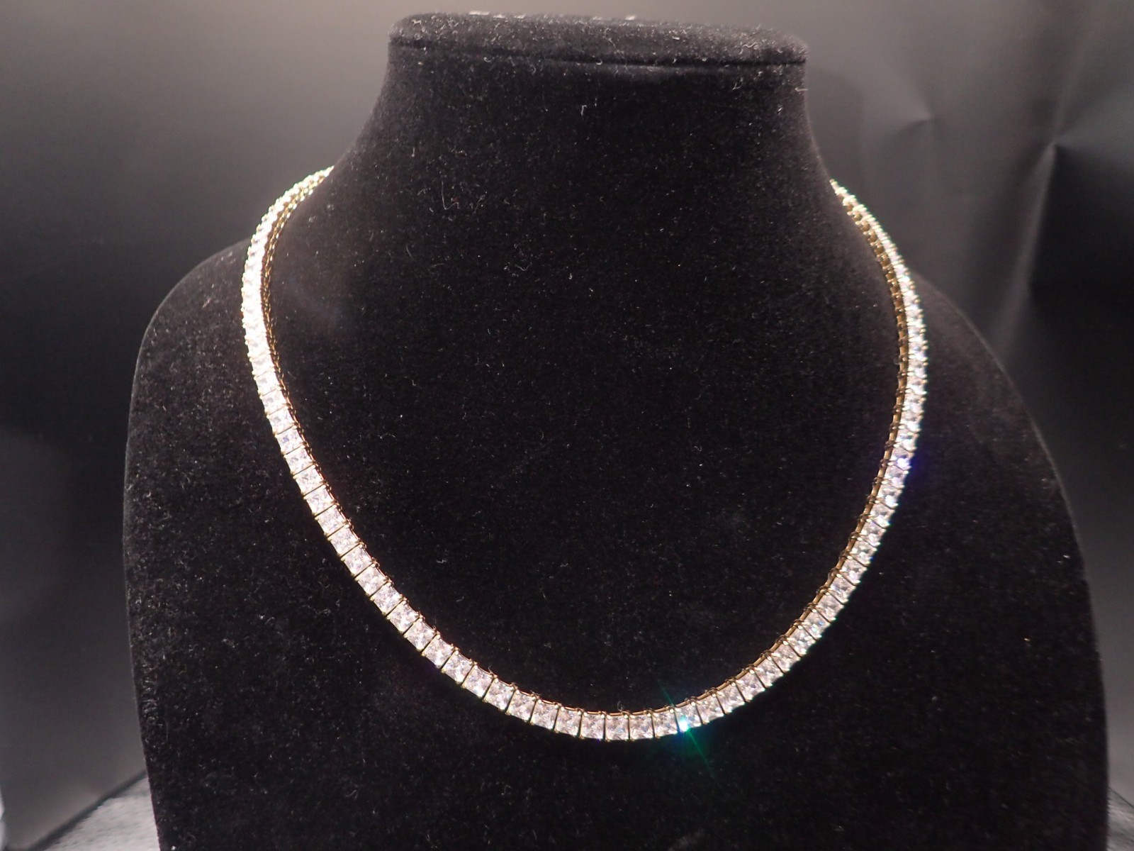 Radiance by Absolute 20″ 4mm Princess Magnetic Clasp Tennis Necklace