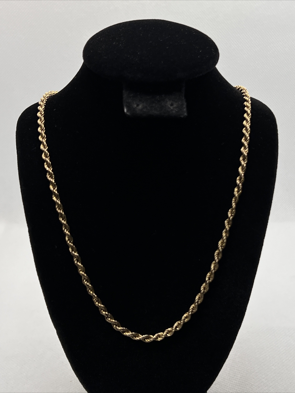 ITALY BEAUTIFUL 14K Yellow Gold 3mm wide ROPE Chain Necklace 22.75” long 7.2gr.