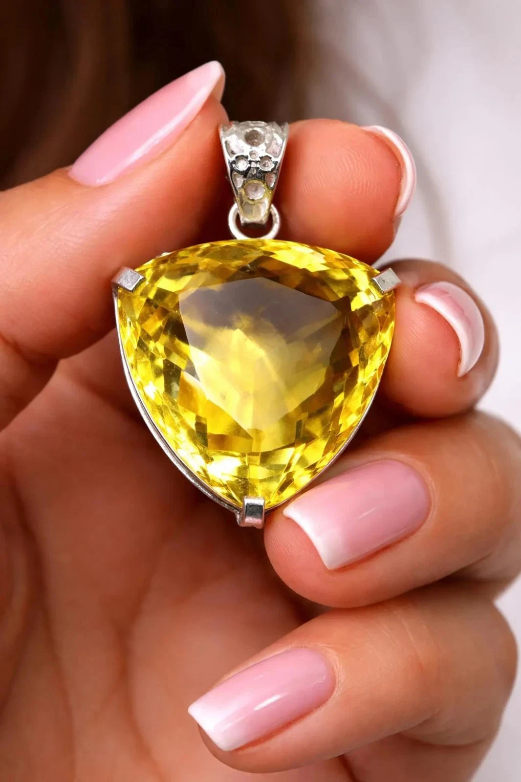 90.50 Ct+ Certified Natural Topaz 925 Solid Silver Trillion Pendant Gemstone AG