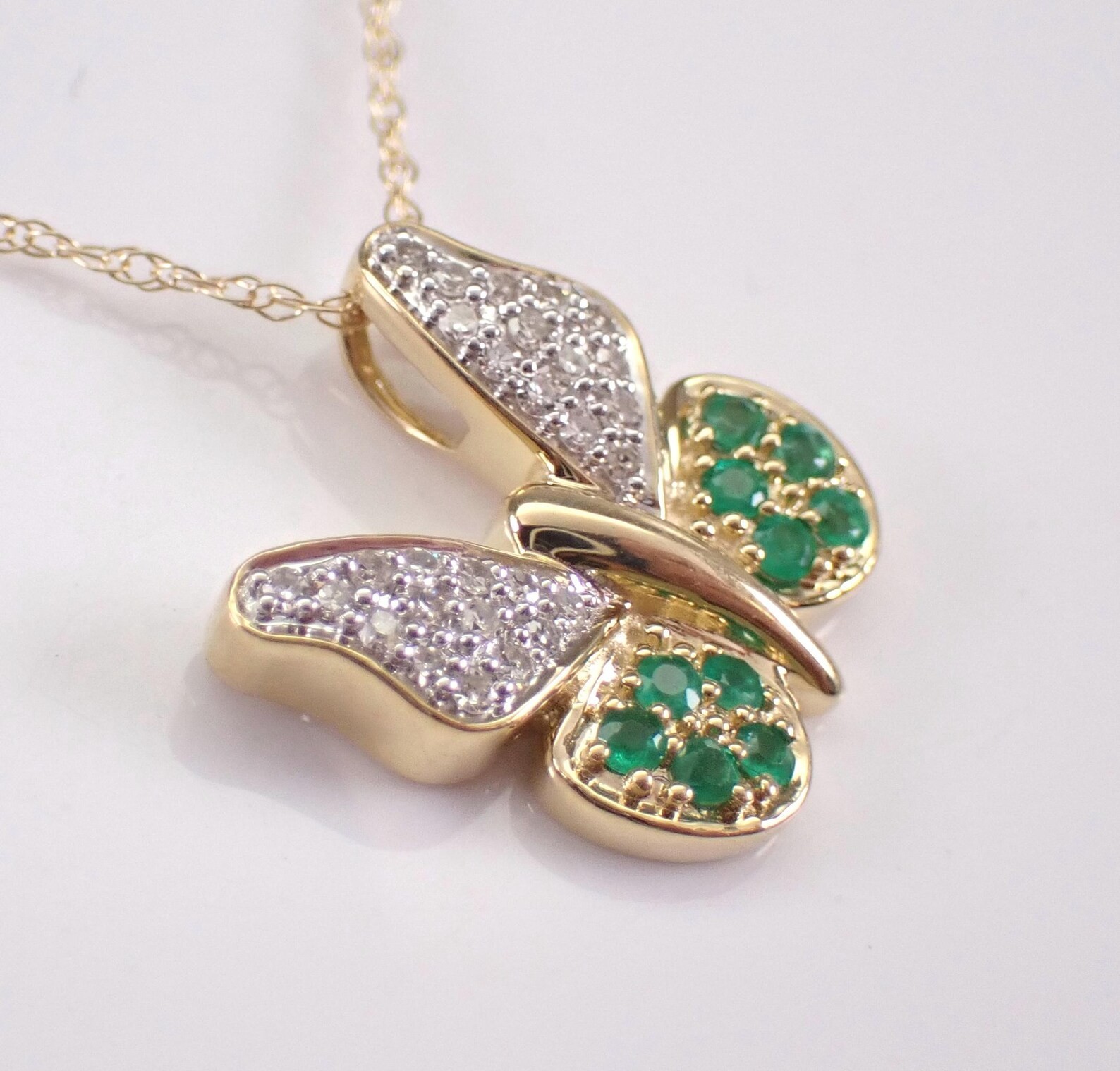 1.2 Ct Round Emerald Moissanite Butterfly Shape Necklace 14K Yellow Gold Plated