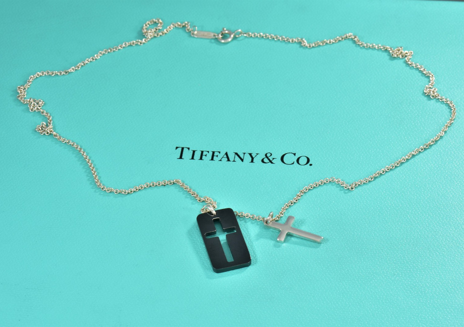 21″ Tiffany & Co Silver Black Titanium Cross Pendant Necklace in Pouch Rare Mens