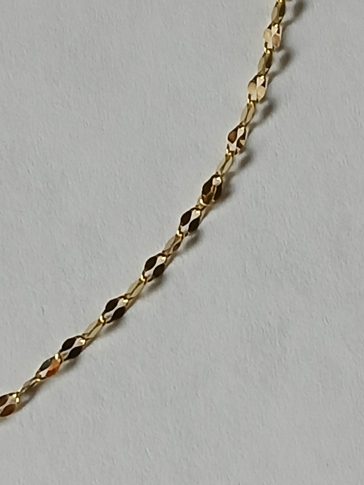 10k Solid Italian Yellow Gold, 15″ Mirror Link Chain, 1.5mm