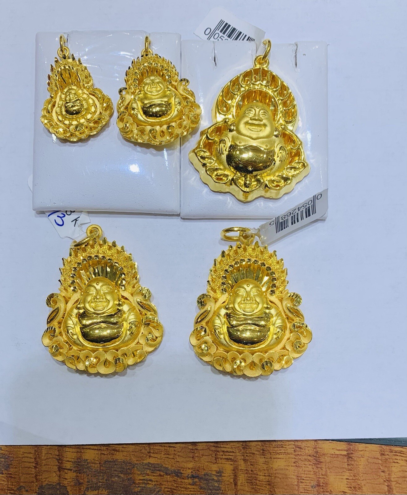24k Solid Yellow Gold Lucky Buddha Charm Pendant 15.65Grams (Hong Kong )