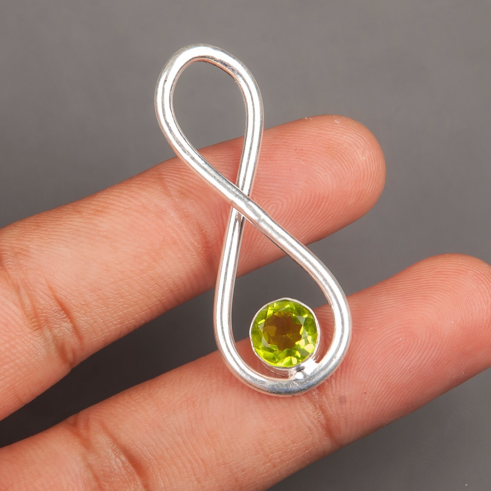Green Peridot Handmade Round Gemstone 925 Sterling Silver Pendant