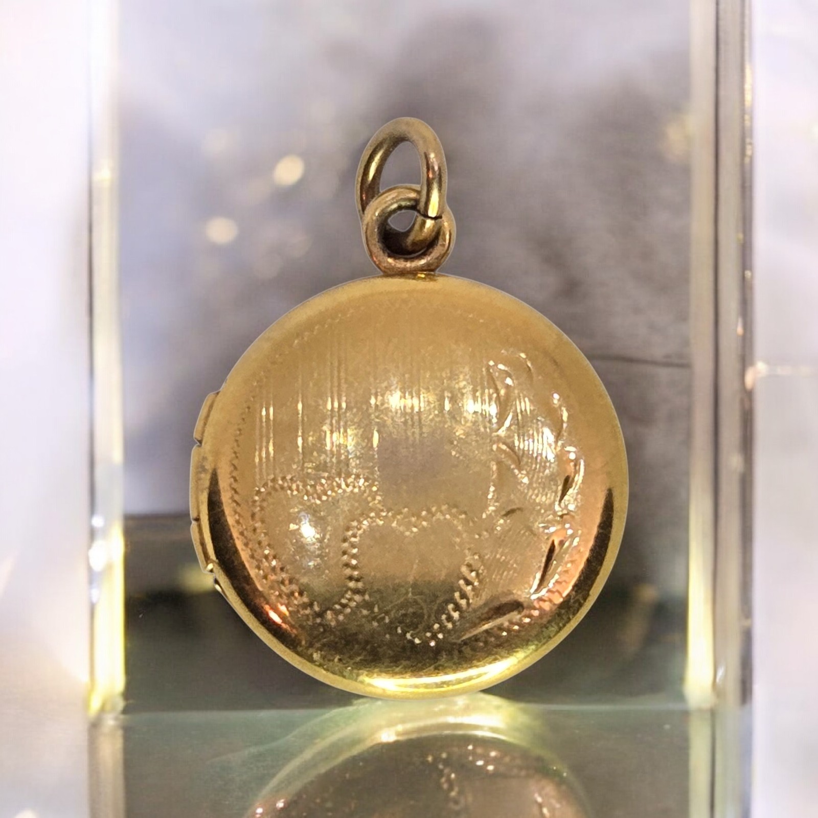 10K Solid Yellow Gold Beautiful Locket Pendant Charm See Pictures for Details