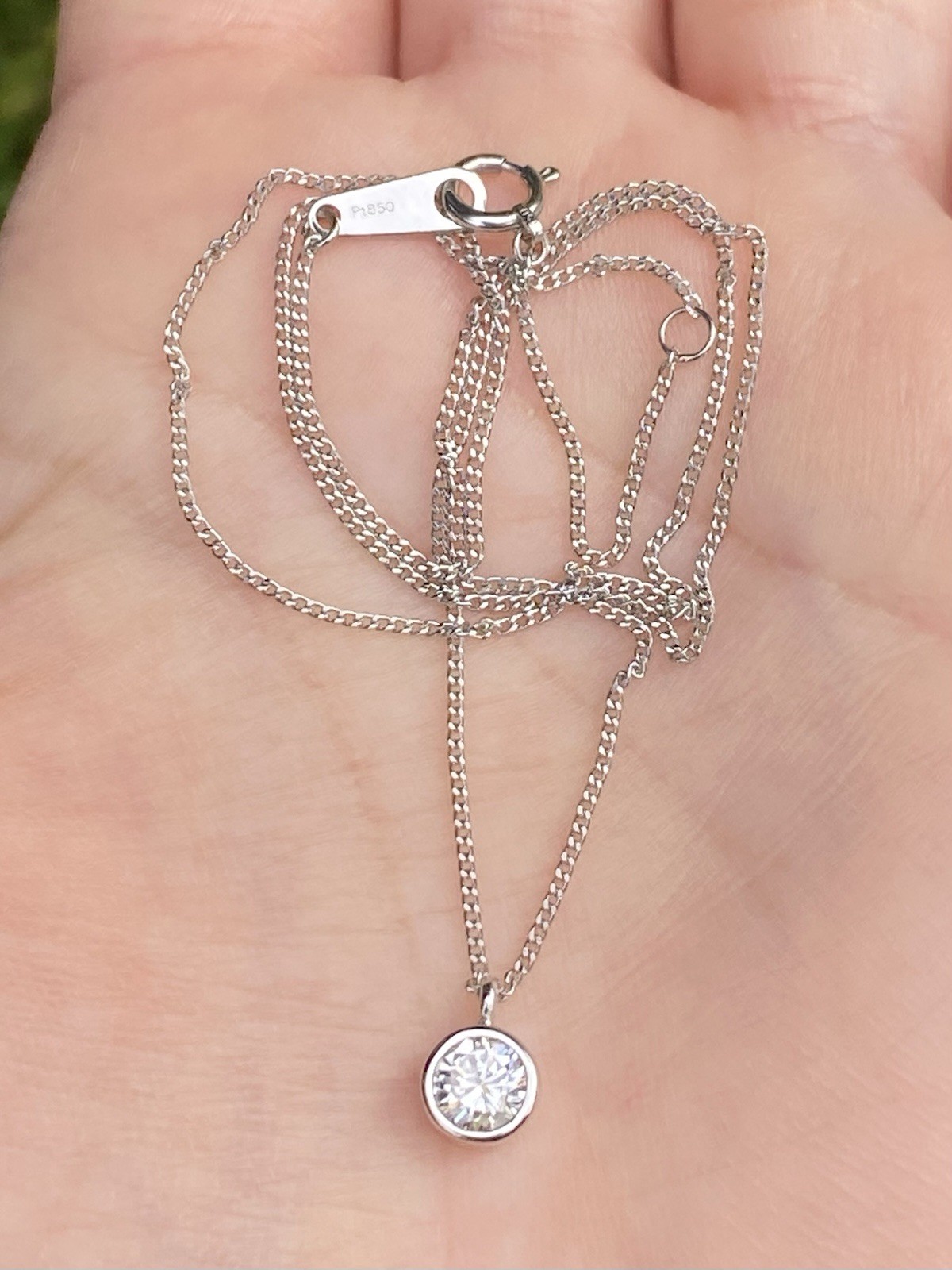 Platinum 0.41CT 100% Natural Diamond 6.0mm Bezel Pendant Necklace
