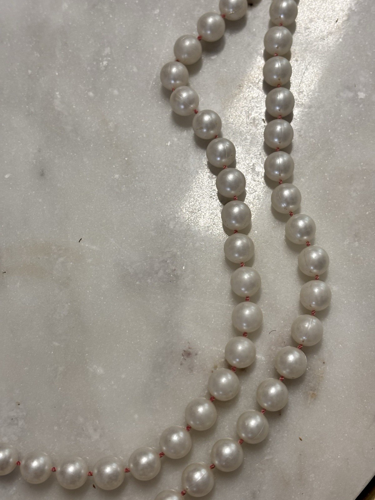 Vintage Long Faux Pearl Beaded Necklace – Classic White Plastic Strand Retro
