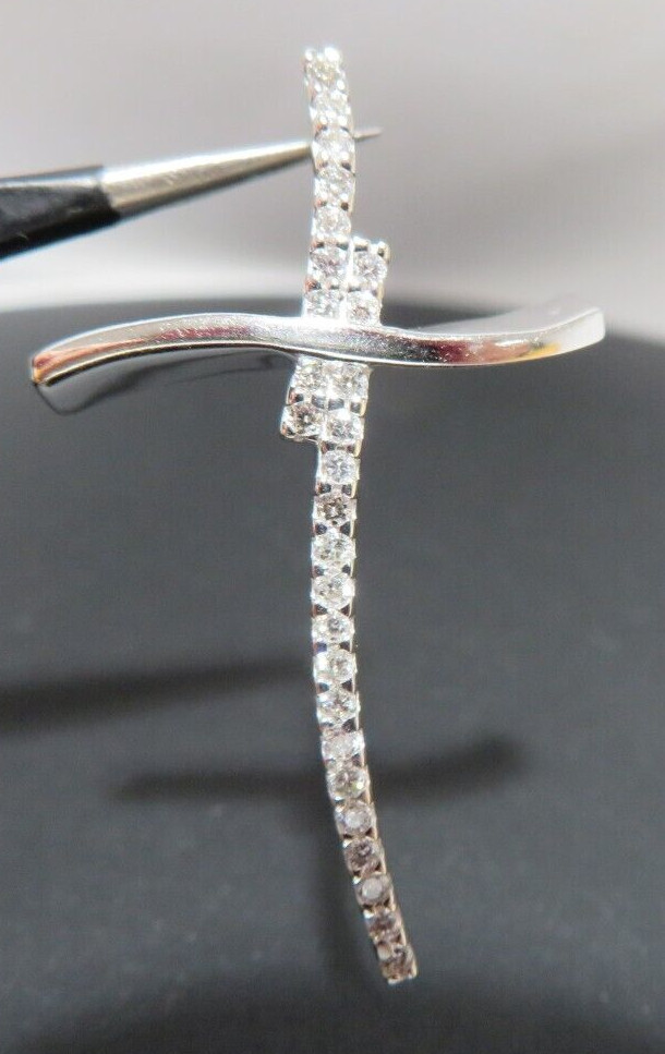 14K WG DIAMOND CLUSTER CROSS PENANT 0.45 tcw 2.58 grams (AI-2080)