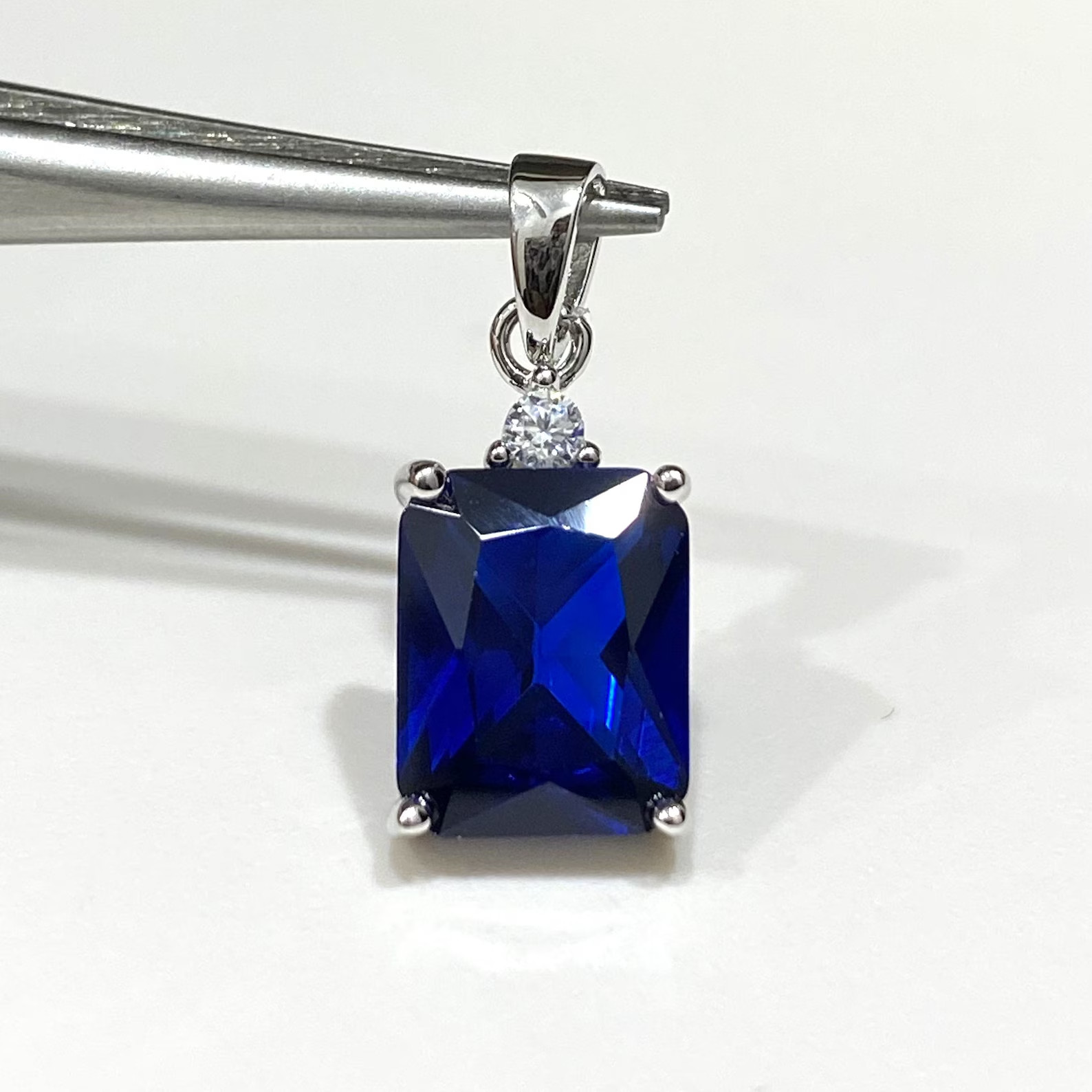4.15 Ct Emerald Cut Natural Sapphire Diamond Gorgeous Pendant 14K White Gold