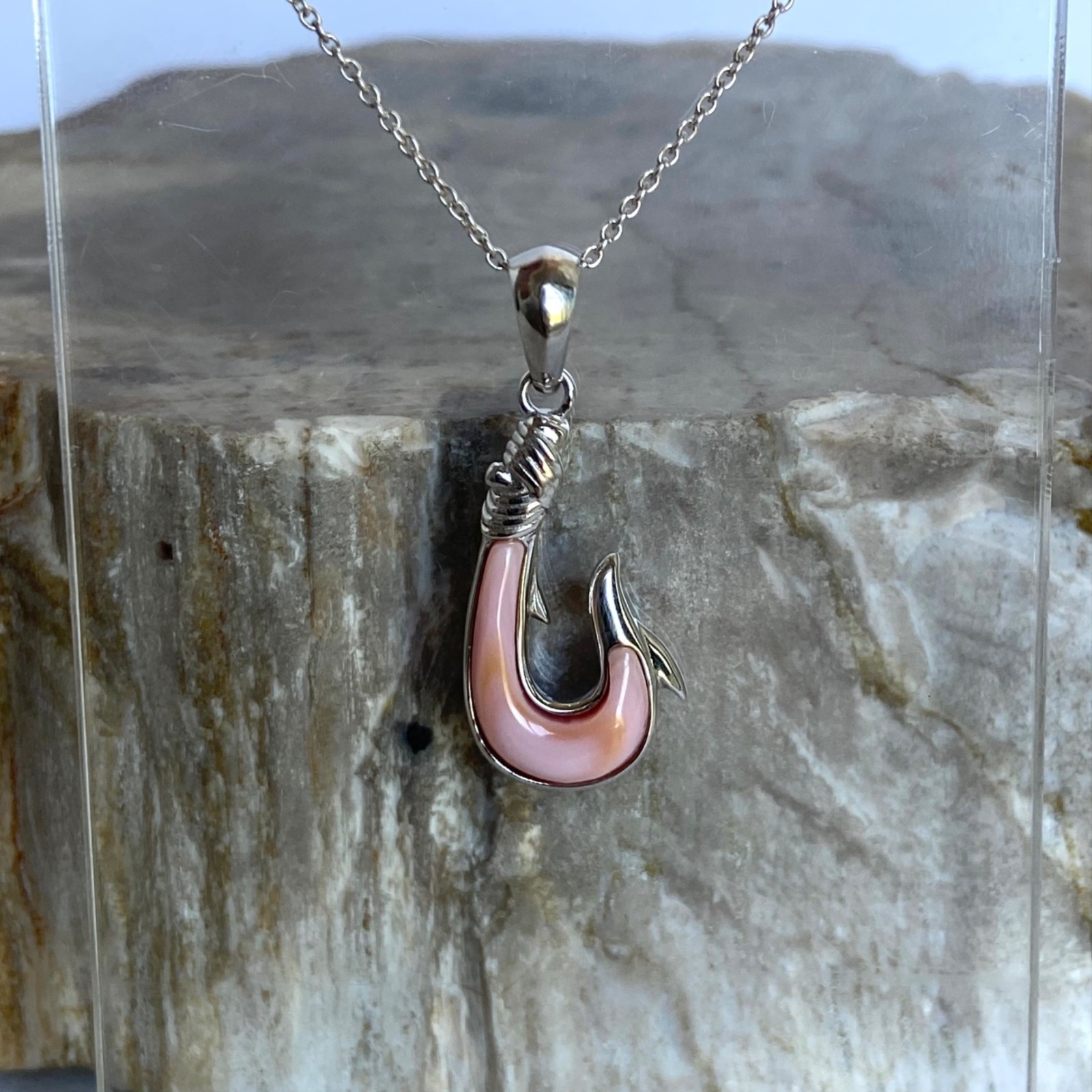 Sterling Silver 925 Pink Conch Maui Fish Hook Pendant Necklace 18″ Cable Chain