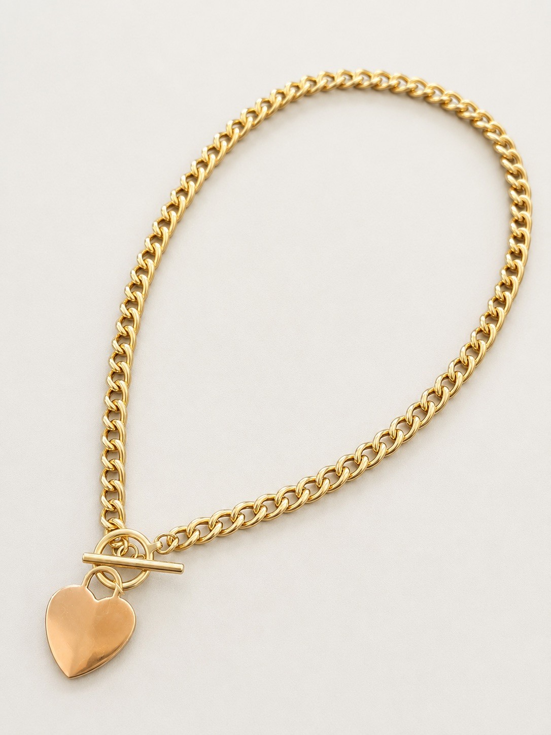 14K YG Cuban Curb Link 18” Chain Heart Pendant Toggle Clasp 21 g 1/4” Wide
