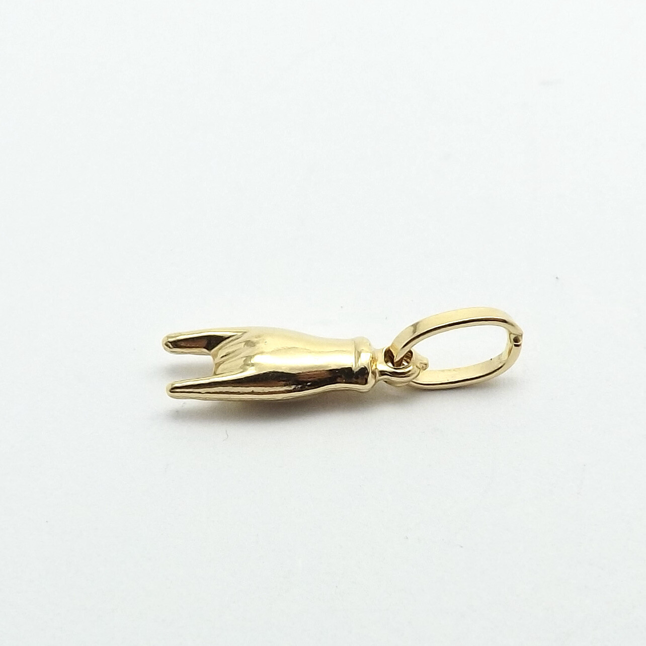Solid 18k Gold Figa Hand Malocchio Charm Pendant Ward off Evil Italy 750 New