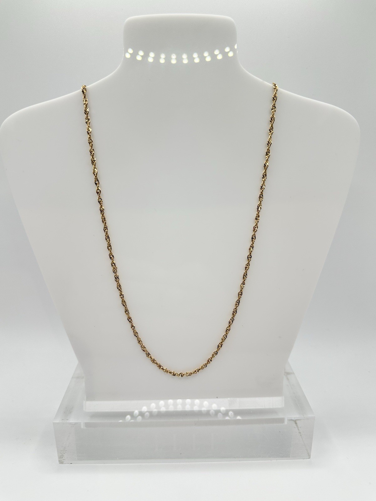 2.2mm Singapore Rope 18” Chain Necklace 14k Italy Yellow Gold 3.4 Grams