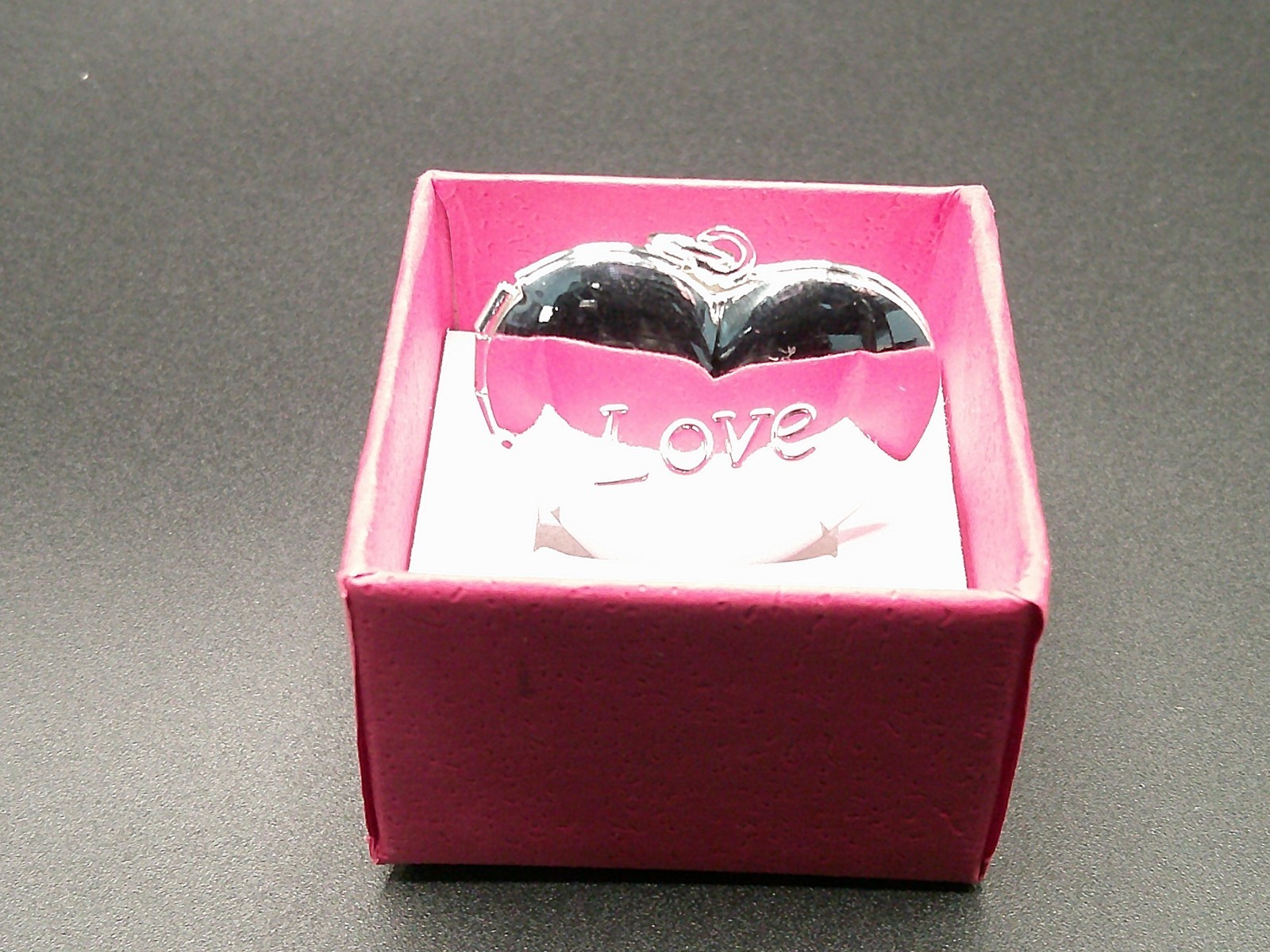 Fashion Silver-Tone Heart Photo Frame Pendant Necklace – Stamped 925 – 1×1 Inch