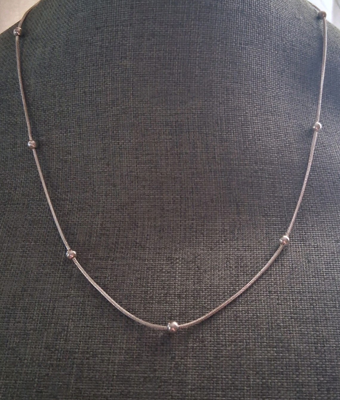 Sterling silver station bead necklace 18″, 925 Italy