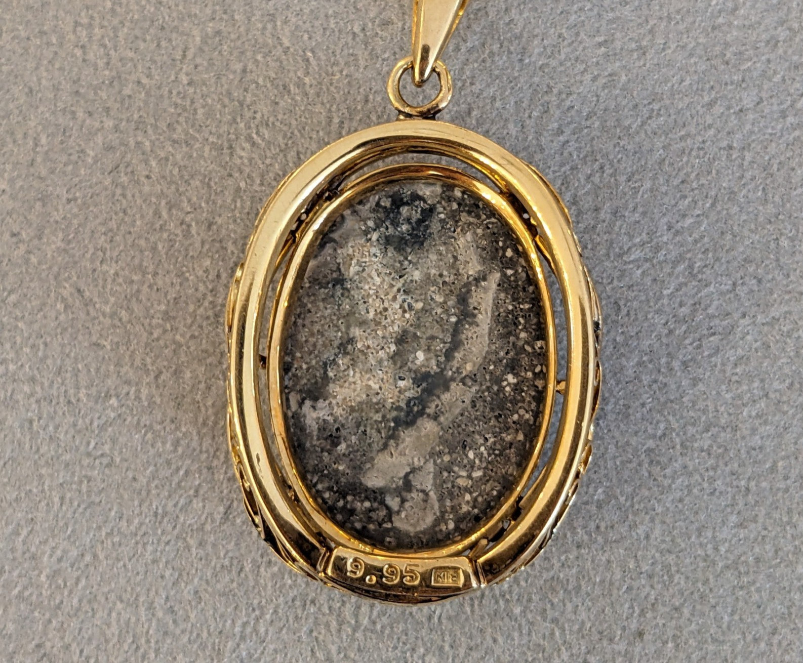 Pendant Only – Natural Opal Pendant in 18k Yellow Gold – HM2508SA