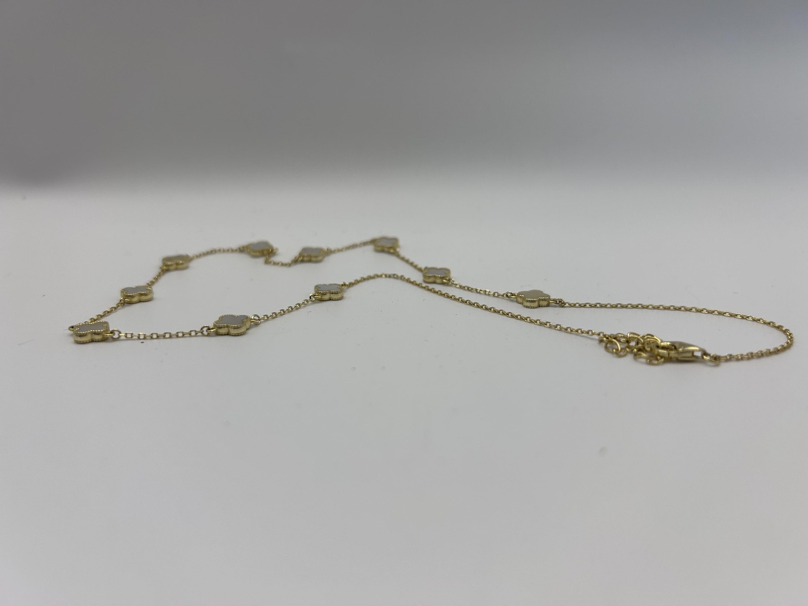 Necklace Gold Tone Clover Station Chain White Bead 18 Inch Luck Fashion Jewelry