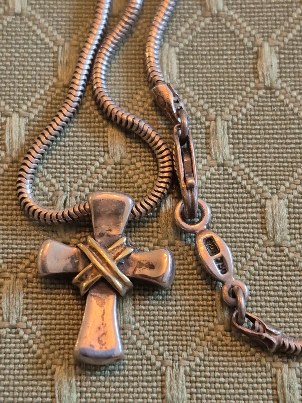 18K Gold Sterling Cross Pendant Designer Lagos Caviar 16″ Chain 8 Grams Unisex