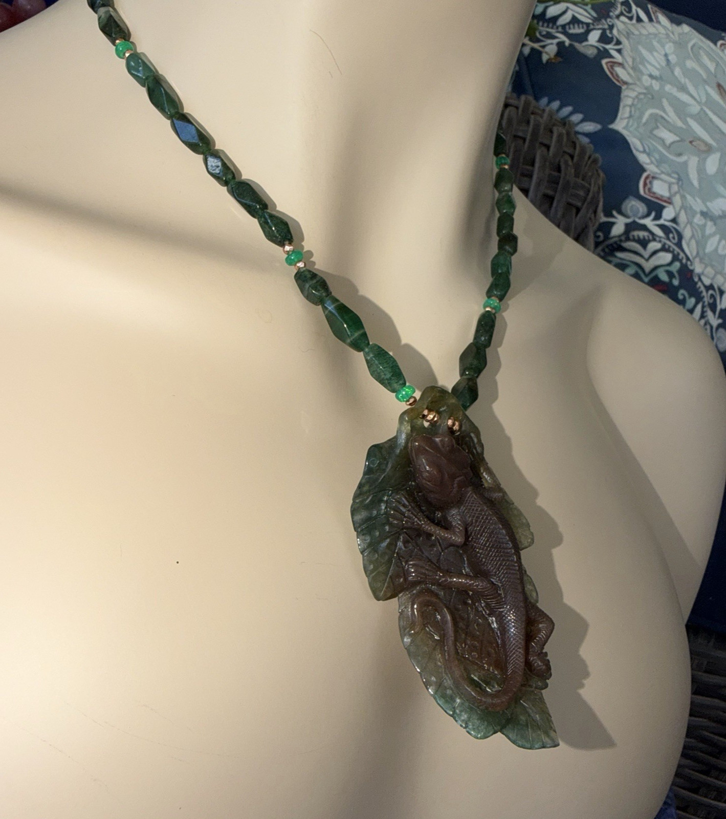 HAND CARVED INDIAN AGATE LIZARD GREEN ADVENTURINE & OPAL ARTISAN NECKLACE SET