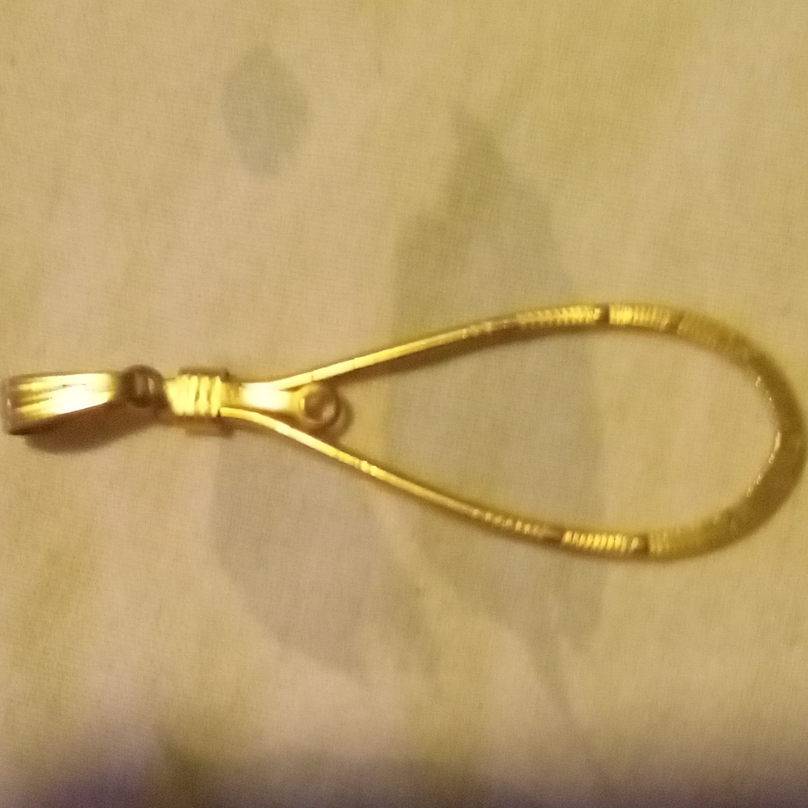 Vintage 14k Yellow Gold Tone Teardrop Charm Pendant Metal, No Stone, 0 Diamonds