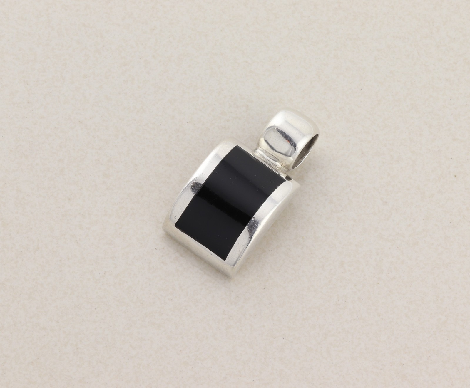 Sterling Silver Black Onyx Pendant Vintage Mexico 1 1/2″ x 3/4″ inch