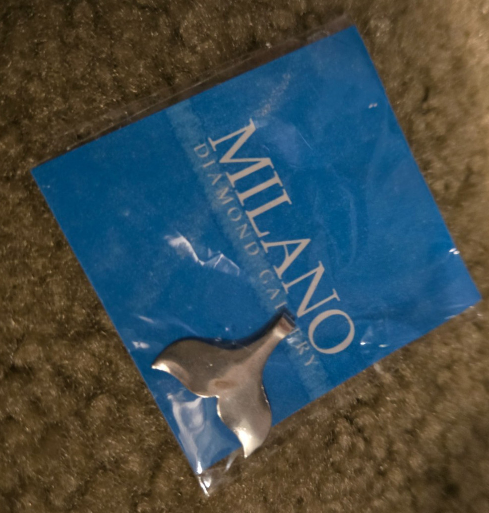 Milano Diamond Gallery collectible metal Whale Tail Charm