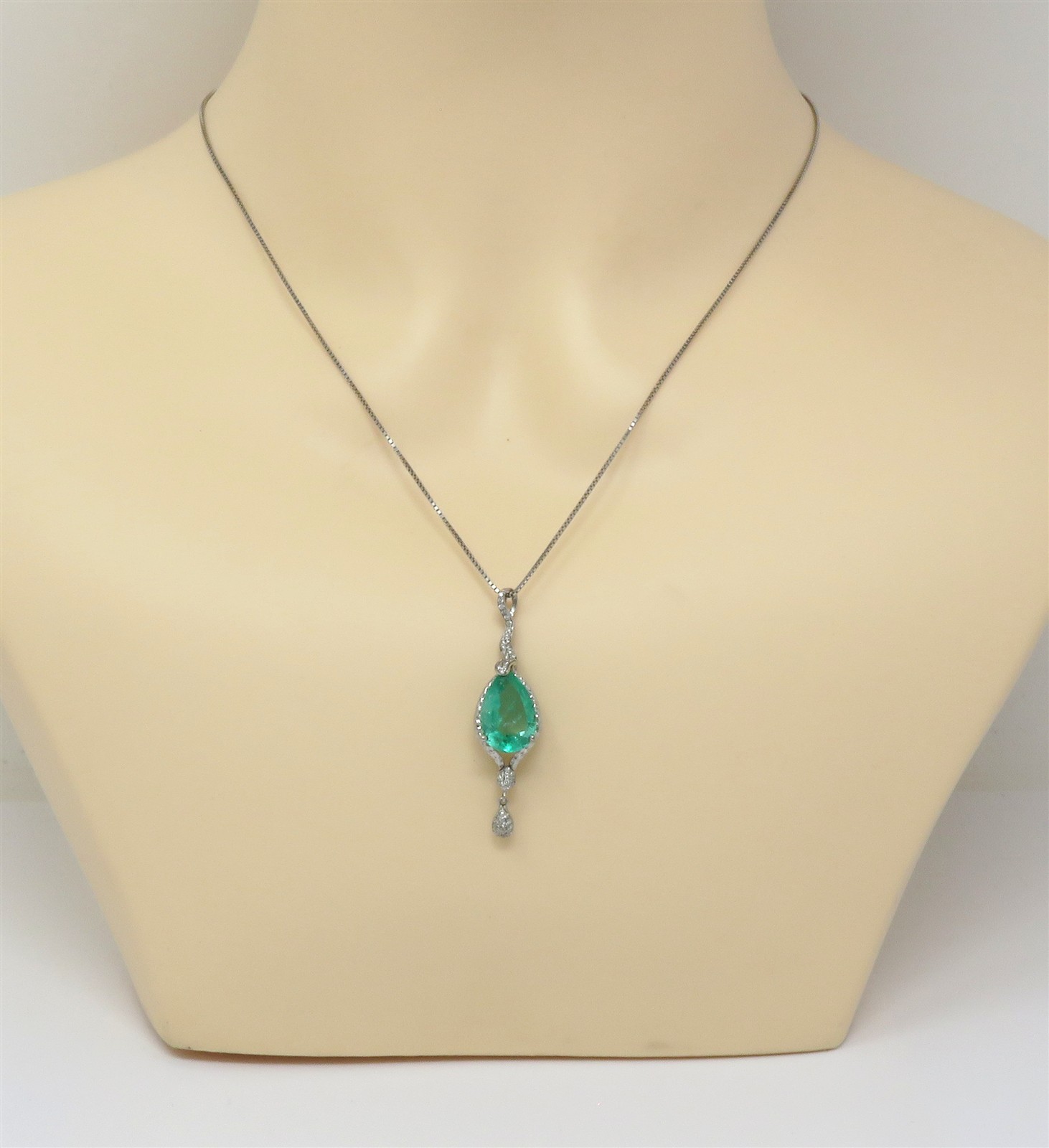 NYJEWEL GIA Certified White Gold 3.73ct Emerald 55 Diamond Pendant Necklace 18″