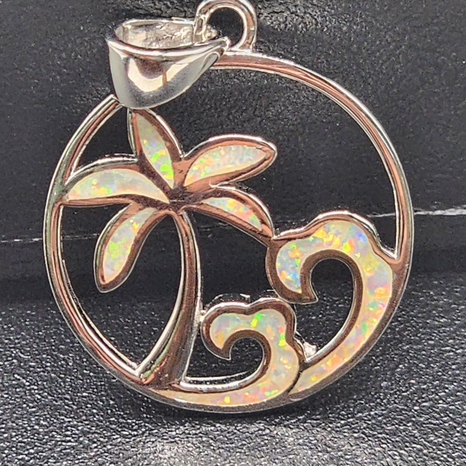 925 NEW Sterling Silver Pendant- Lab Opal Waves & Palm Trees 19mm Diameter FREE