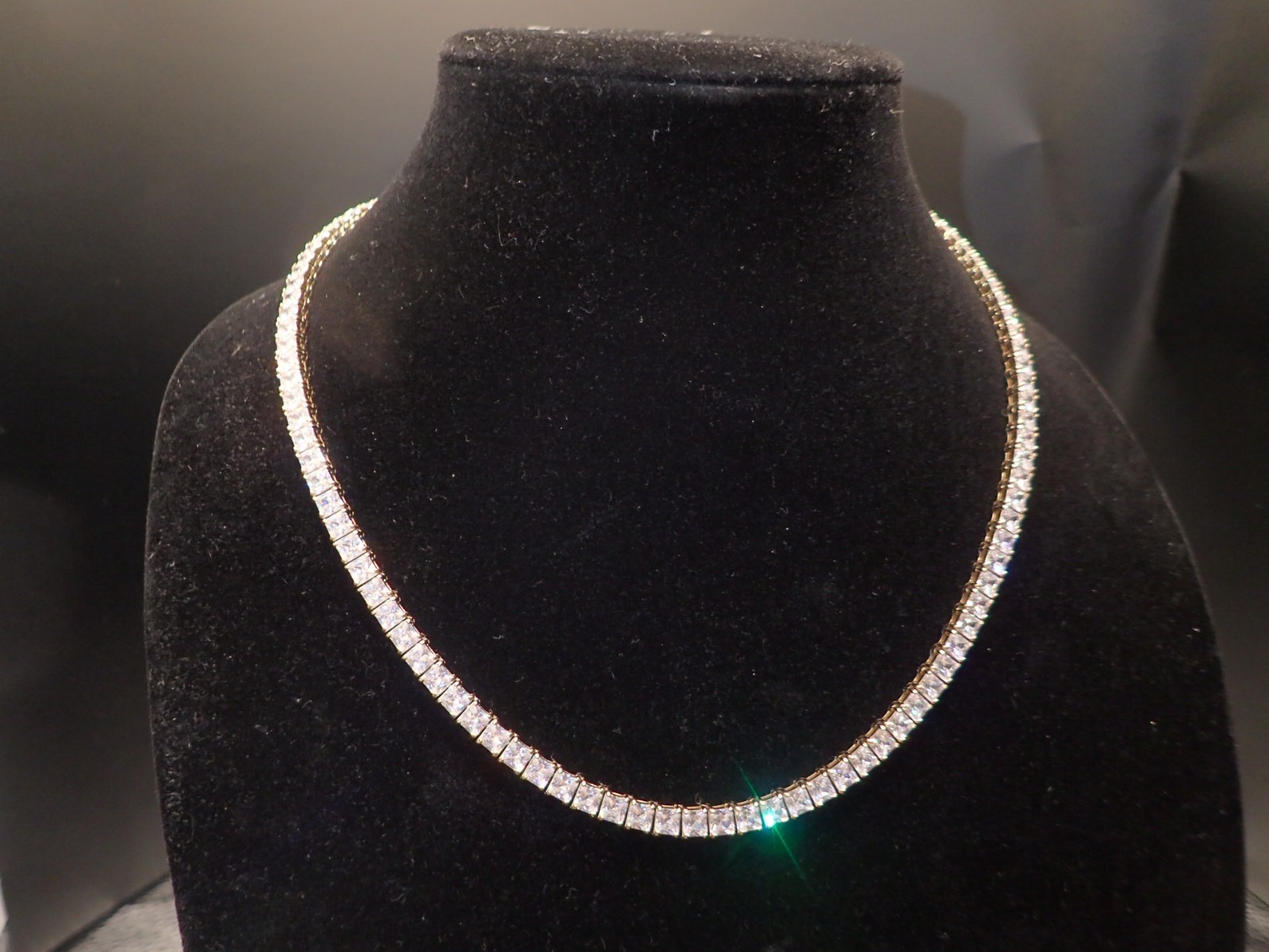 Radiance by Absolute 20″ 4mm Princess Magnetic Clasp Tennis Necklace