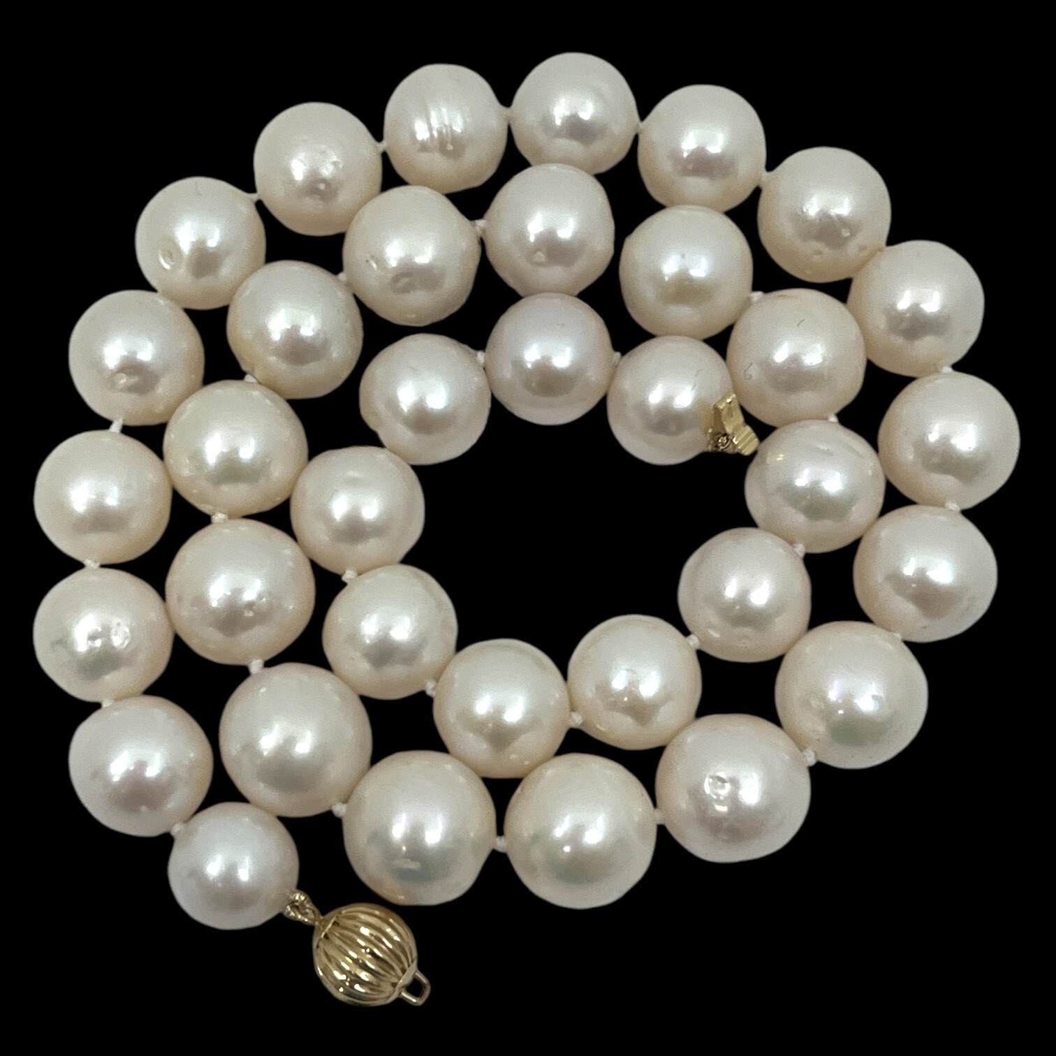 Pearl Strand Necklace Opaque Pearl 11.5mm 18″ in 14k Gold Clasp