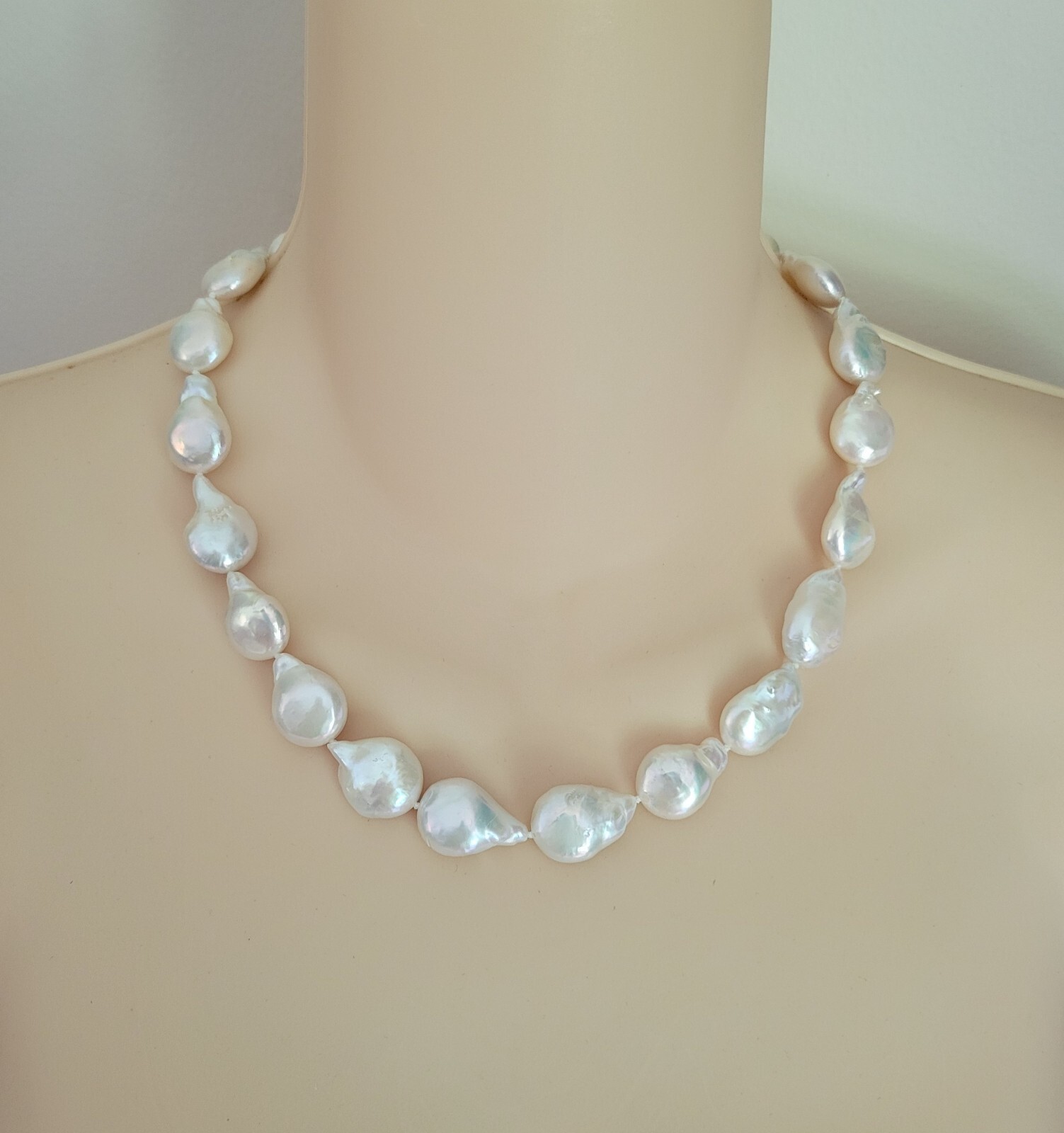 The Pearl Source 14k Gold 20mm x 14mm Baroque Pearl Necklace ~ 18″