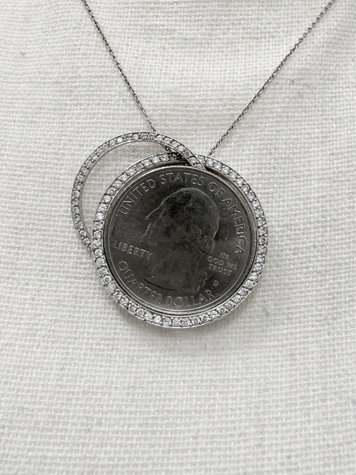 Roberto Coin interlocking circles necklace pave diamonds18K white gold