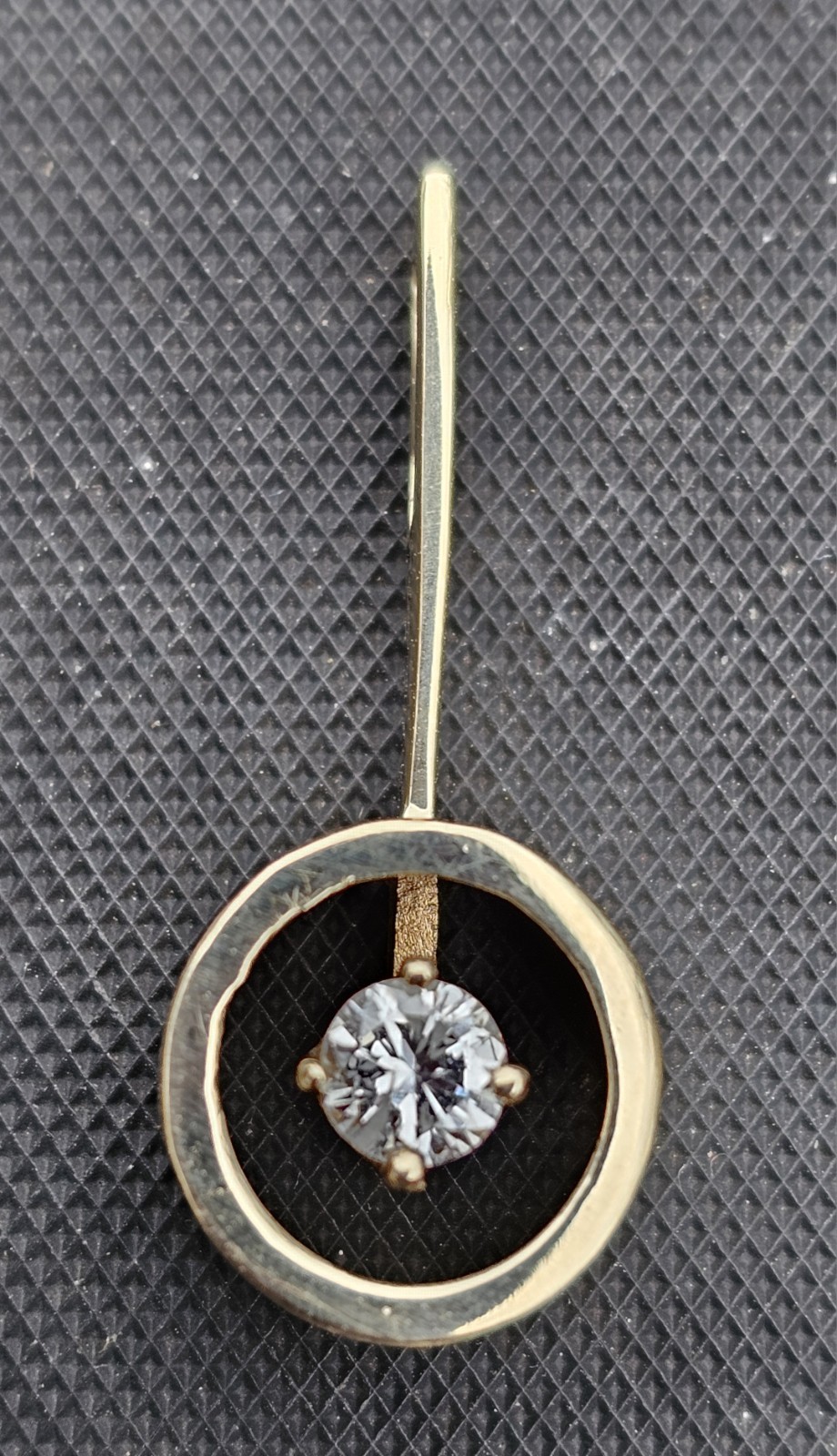 Vintage 0.20 ct round brilliant cut diamond pendant, charm 14k yellow gold 1.9 g