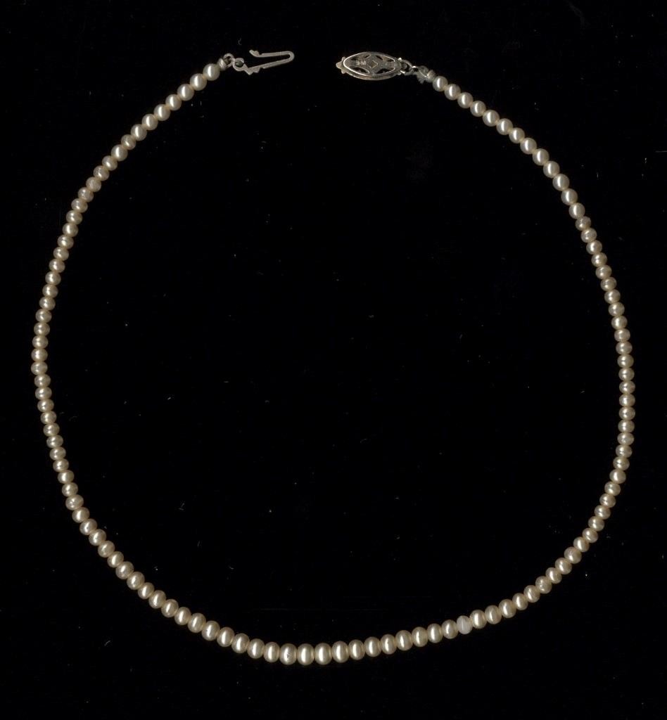 14K 5.28 Gram 13″ Solid White Gold 3mm Bead Plastic Painted Cream Necklace MM