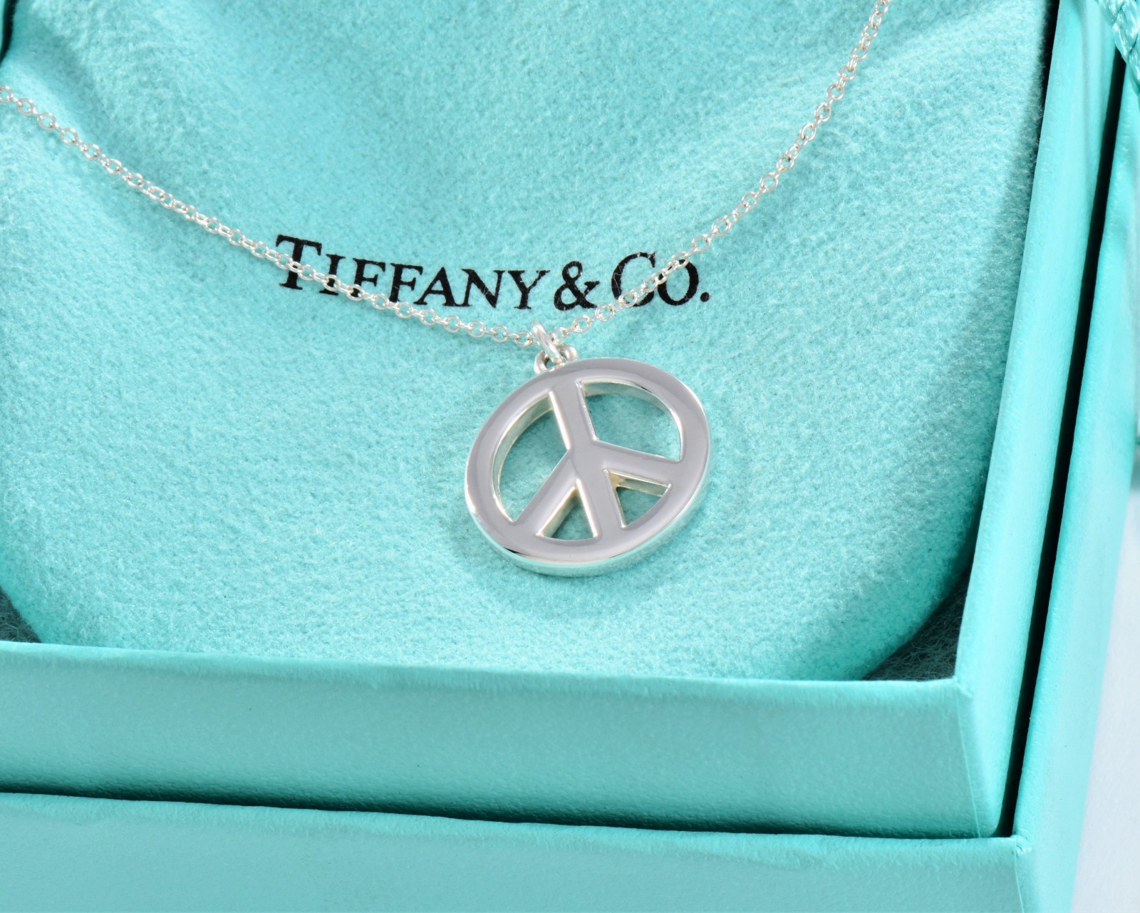 16.25″ Tiffany & Co Silver Large 20mm Peace Pendant Necklace in Box Pouch Rare