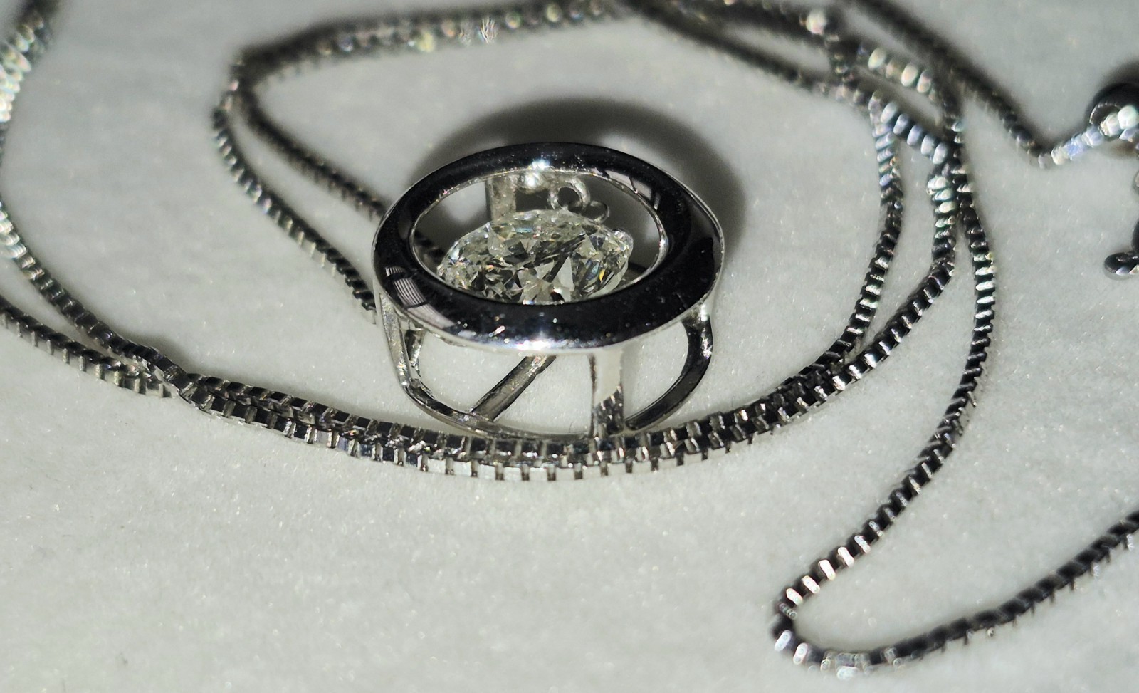 AMAZING HUGE PLATINUM COLORLESS EARTH MINED 1.19ct DIAMOND MOTION NECKLACE $9600