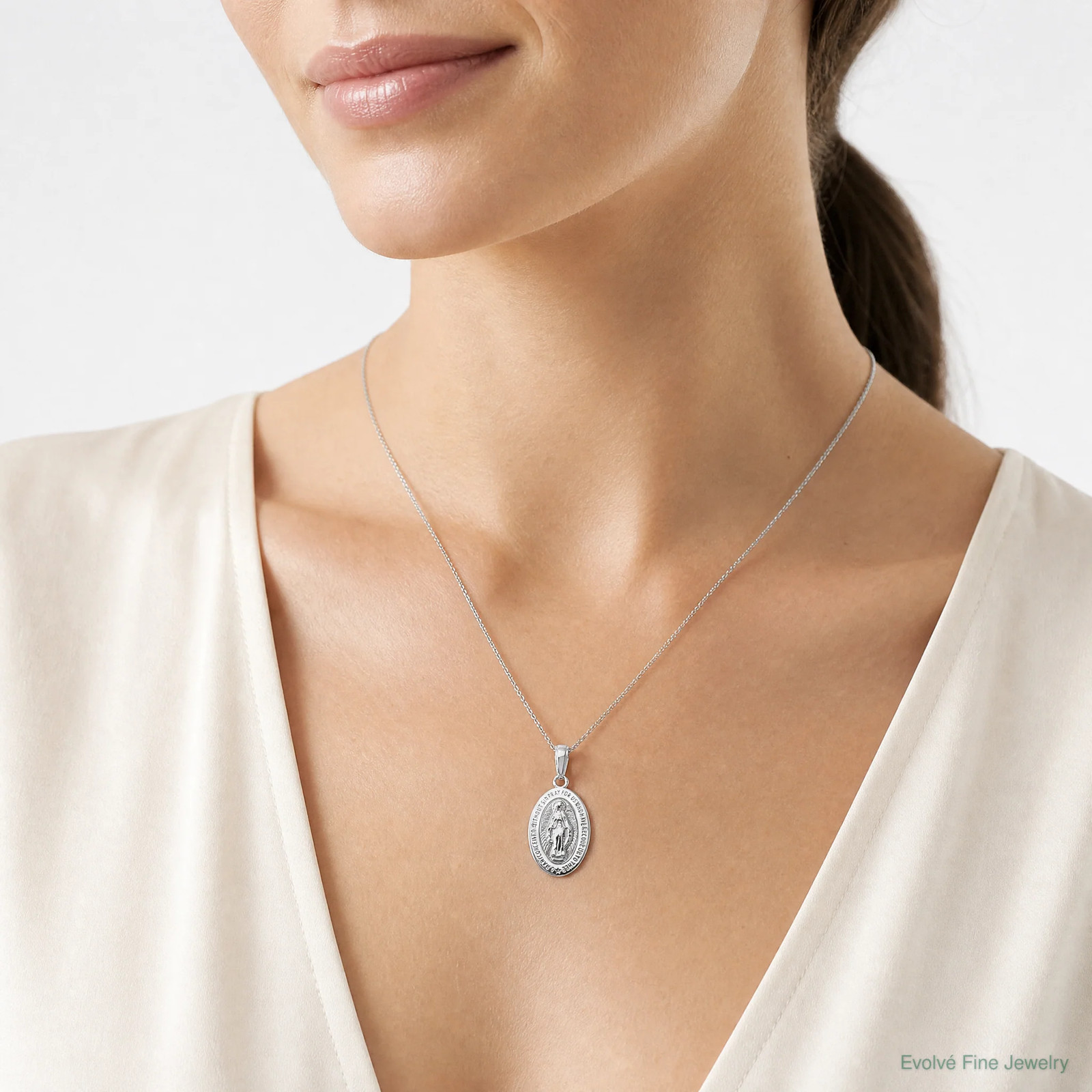 10K / 14K White Gold Miraculous Medal Pendant