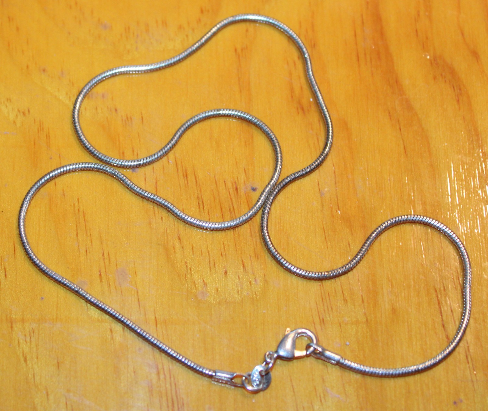 18” Round Snake Chain Necklace 925 Sterling Silver 1.5mm 7 Grams Total Weight