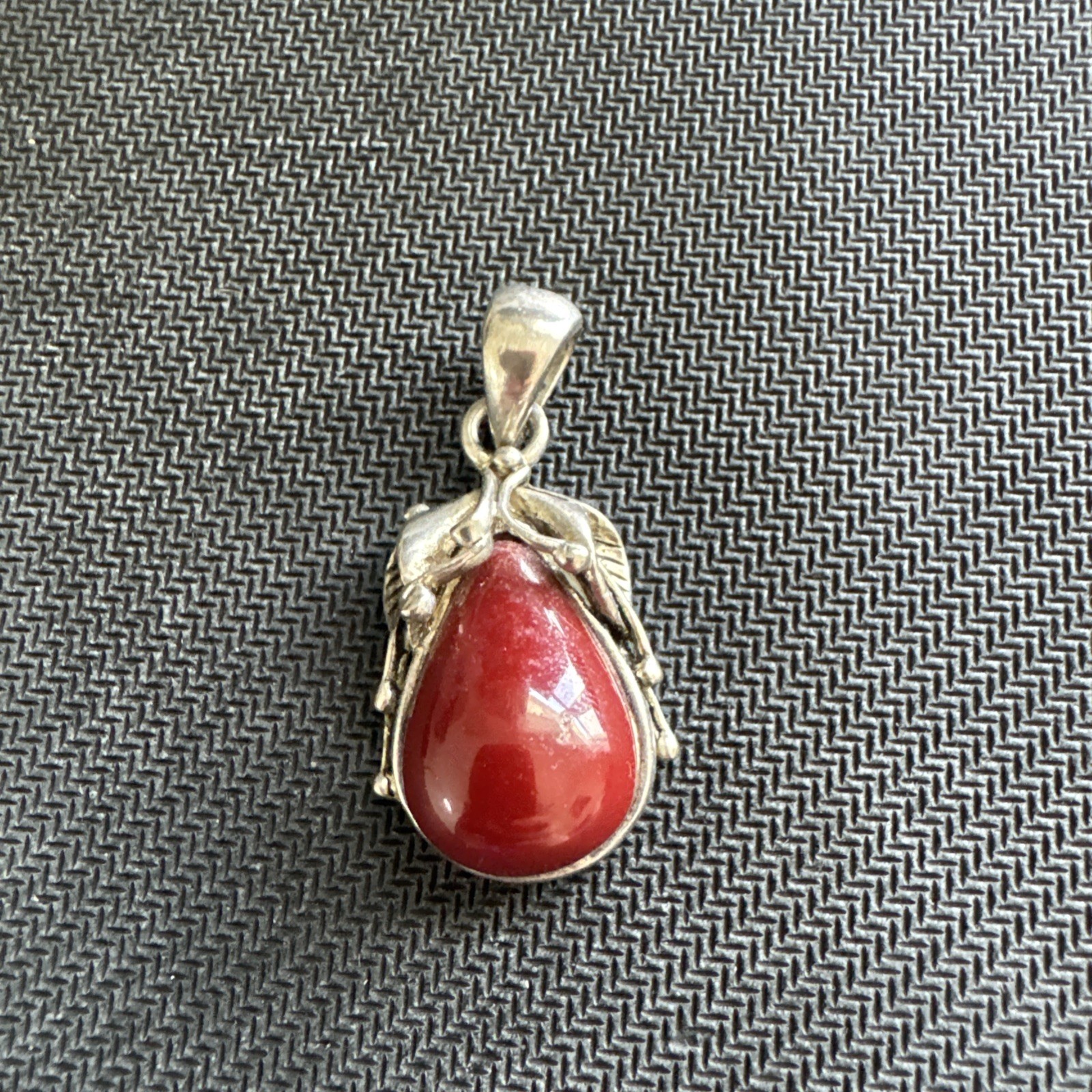 Vintage Stamped 925 Pendant Sterling Silver 7g Teardrop Stones