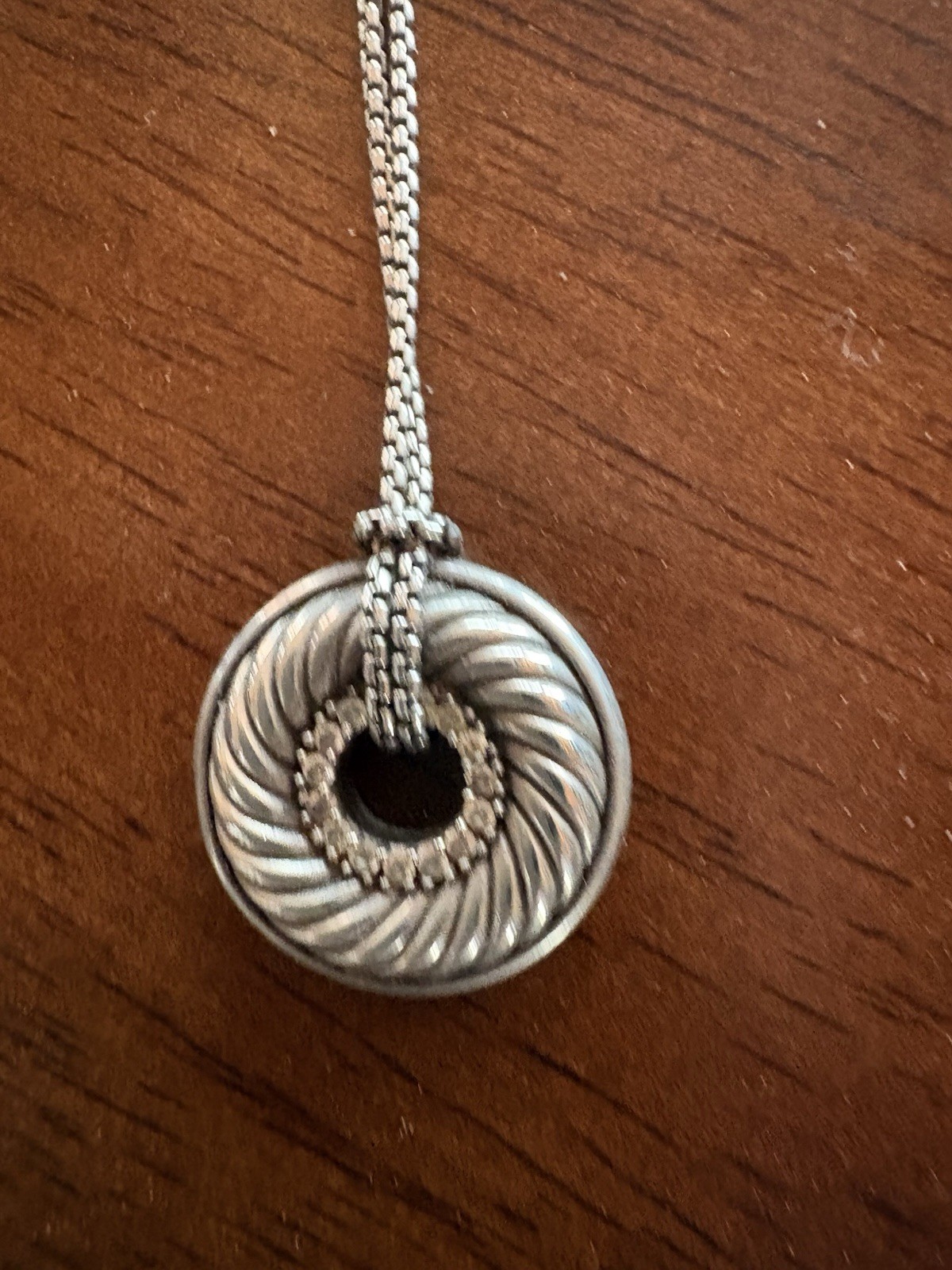 DAVID YURMAN SMALL DIAMOND SCULPTED CABLE DISC NECKLACE STERLING SILVER 925 17″