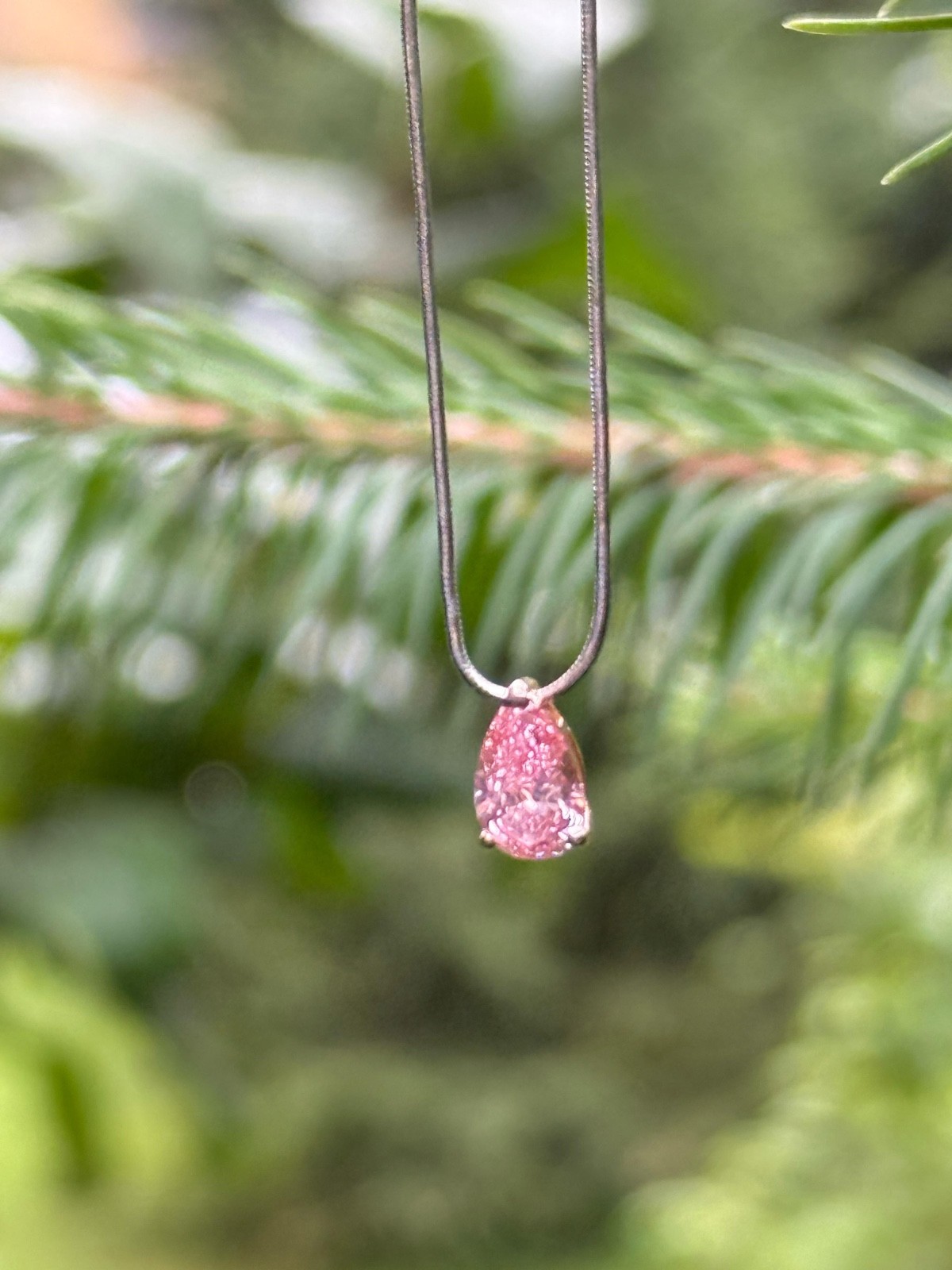 Fine Jewelry Pendant with HPHT Treated Fancy Vivid Pink Diamond