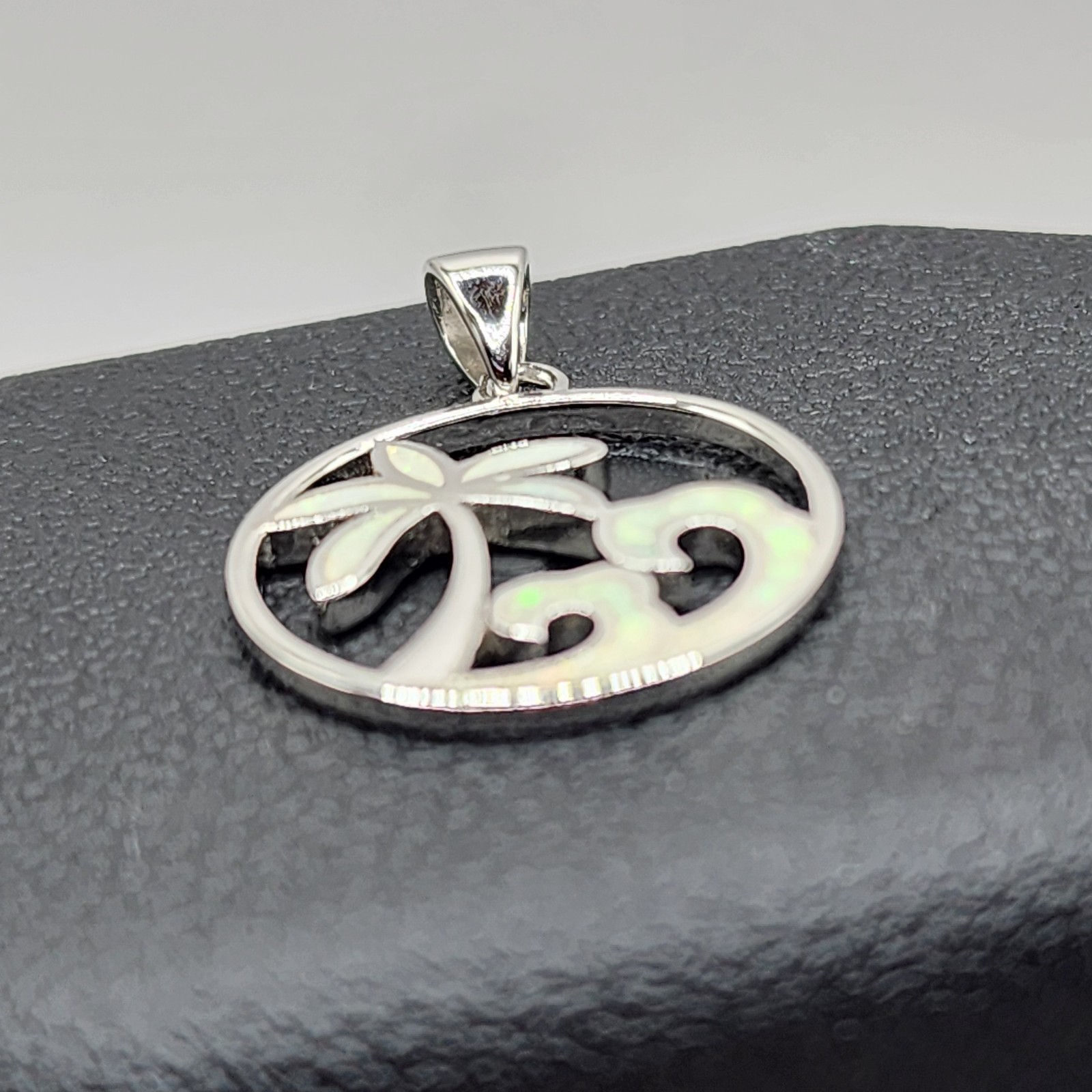925 NEW Sterling Silver Pendant- Lab Opal Waves & Palm Trees 19mm Diameter FREE