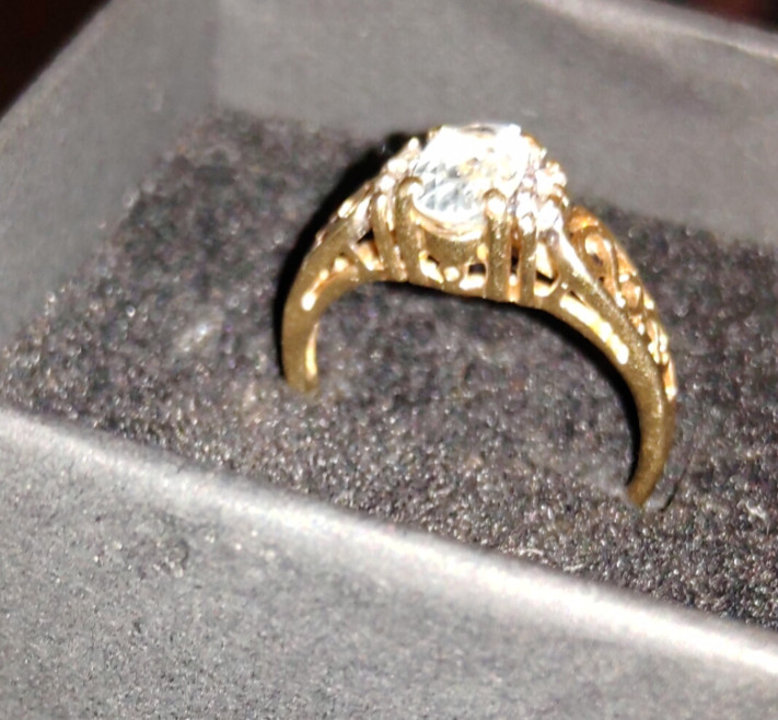 Vintage 14k Solid Gold filigree Auqamarine Ring with diamond accentt