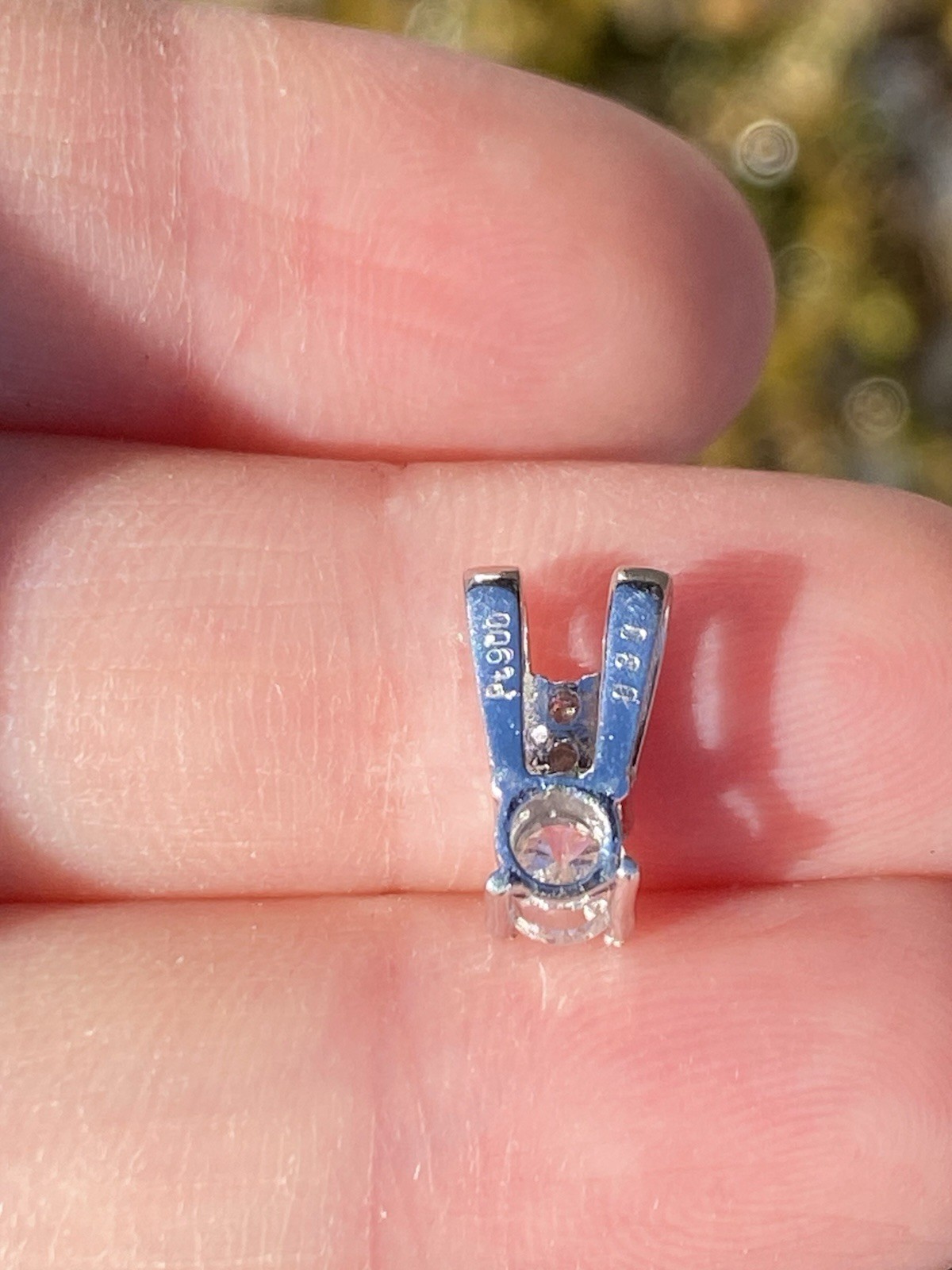 Solid Platinum 0.30CTW 100% Natural Round Diamond Pendant
