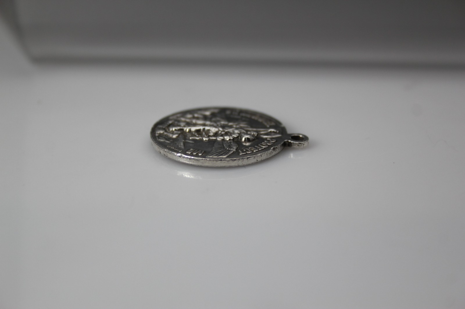 Sterling St.Michael Protect Me The USMC Round Charm Some Damage 9.4g (PEN10262)