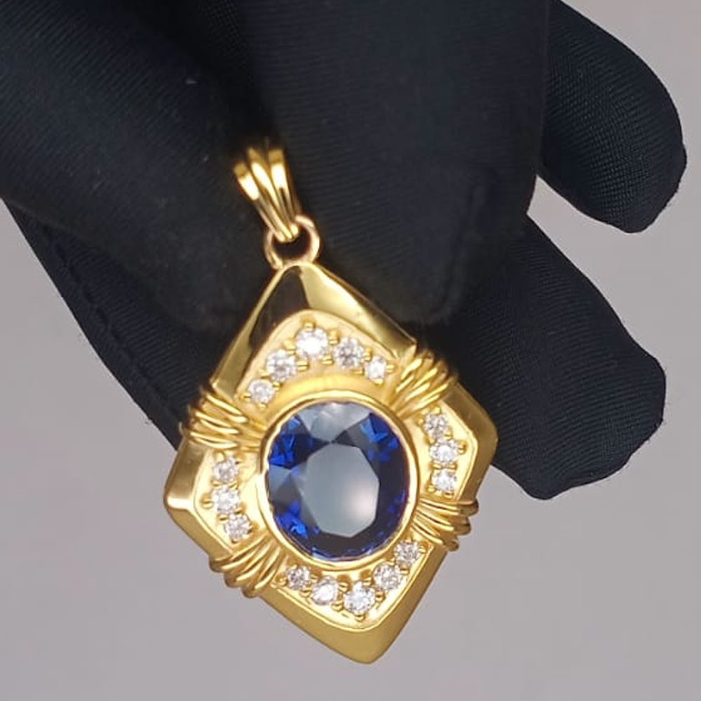 6.00ct Oval Natural Blue Sapphire Diamond Solid 14K Yellow Gold Pendant No Chain